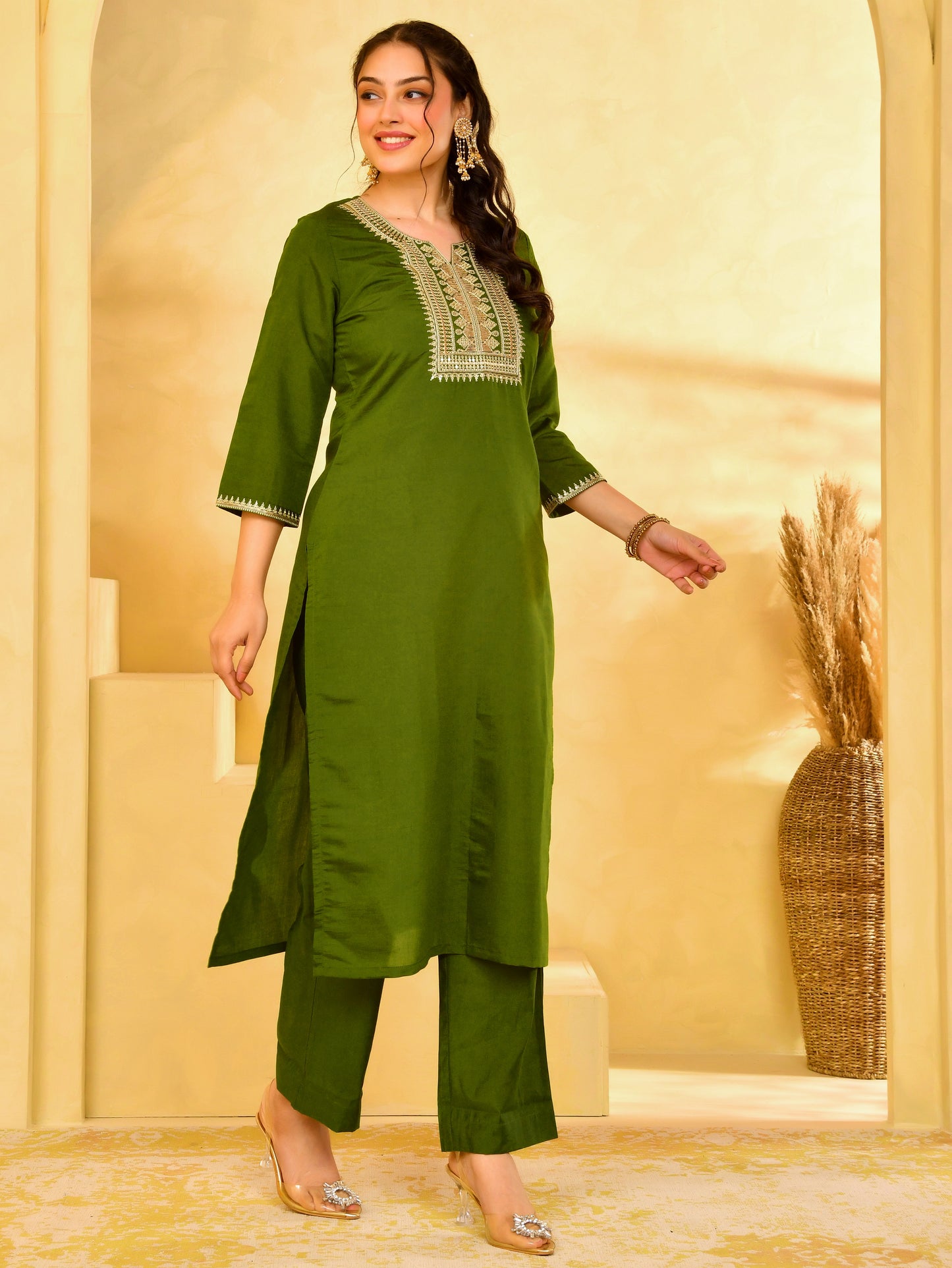 Embroidered Chanderi Solid Straight Green Kurta