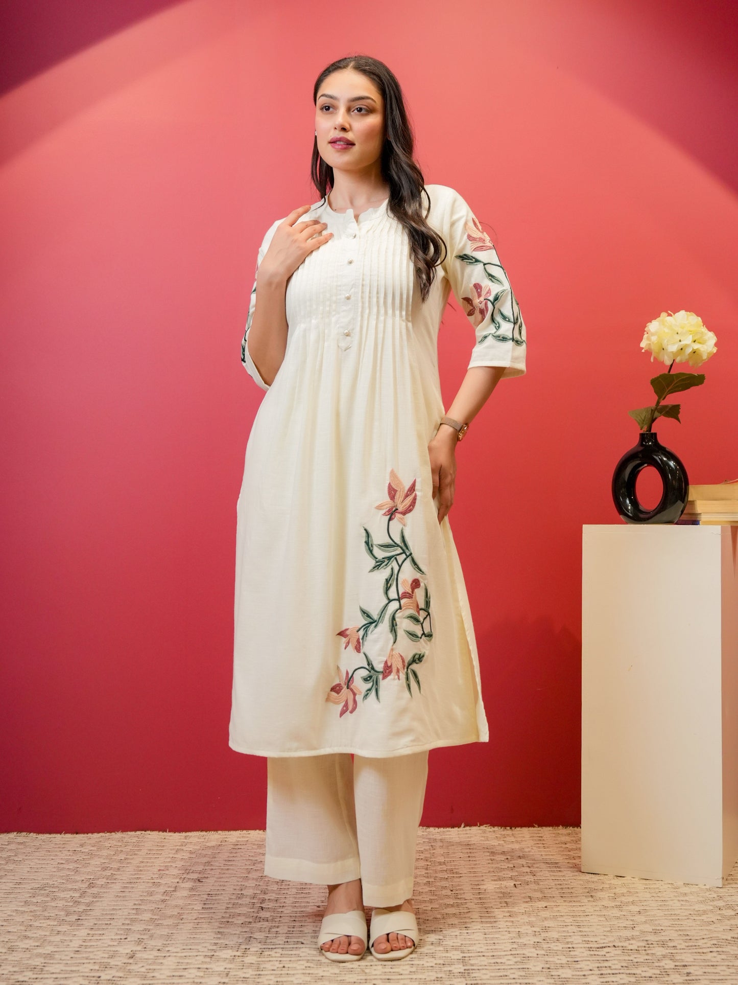 Embroidered Slub cotton Solid Straight Off White Kurta