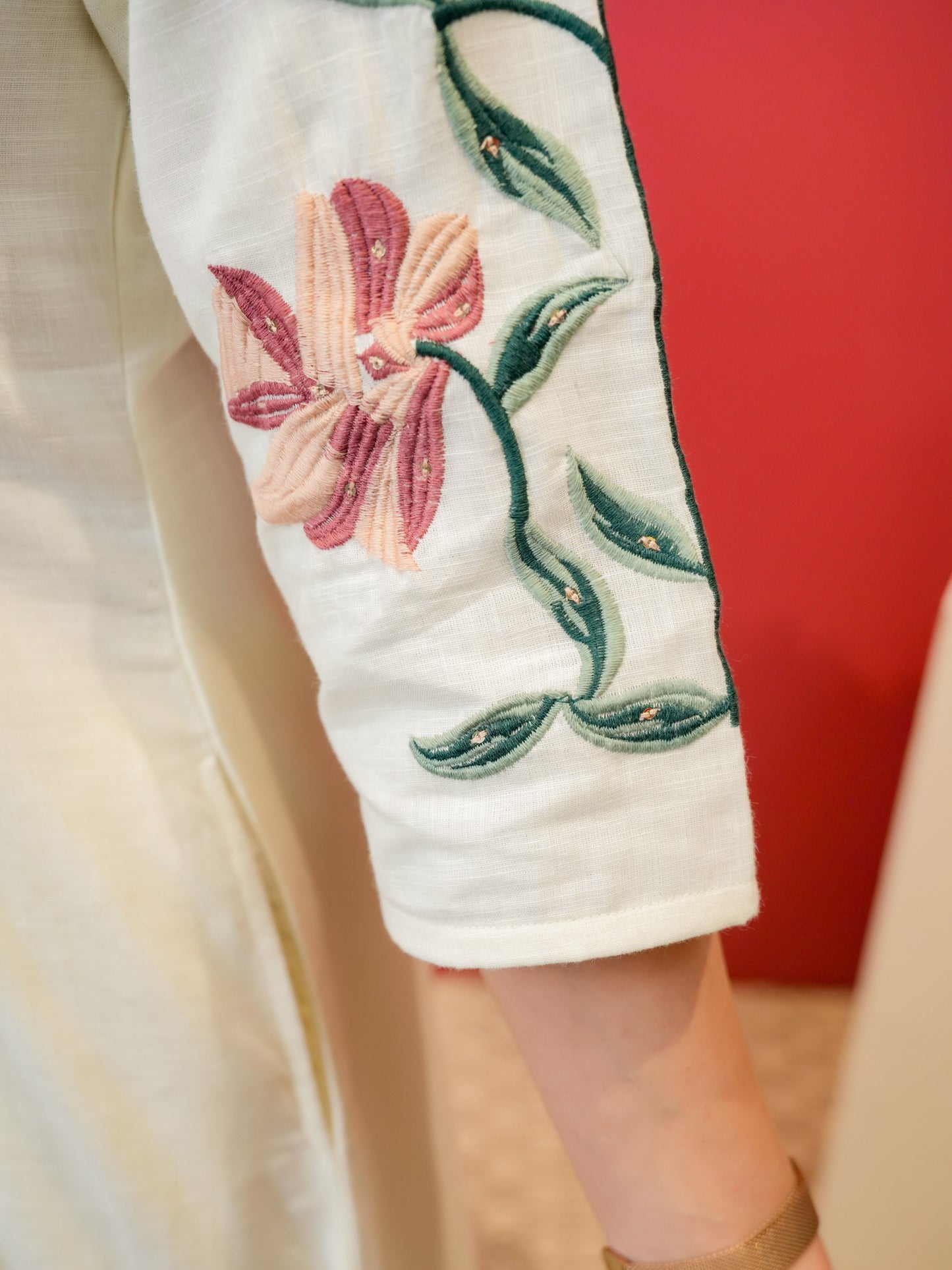 Embroidered Slub cotton Solid Straight Off White Kurta