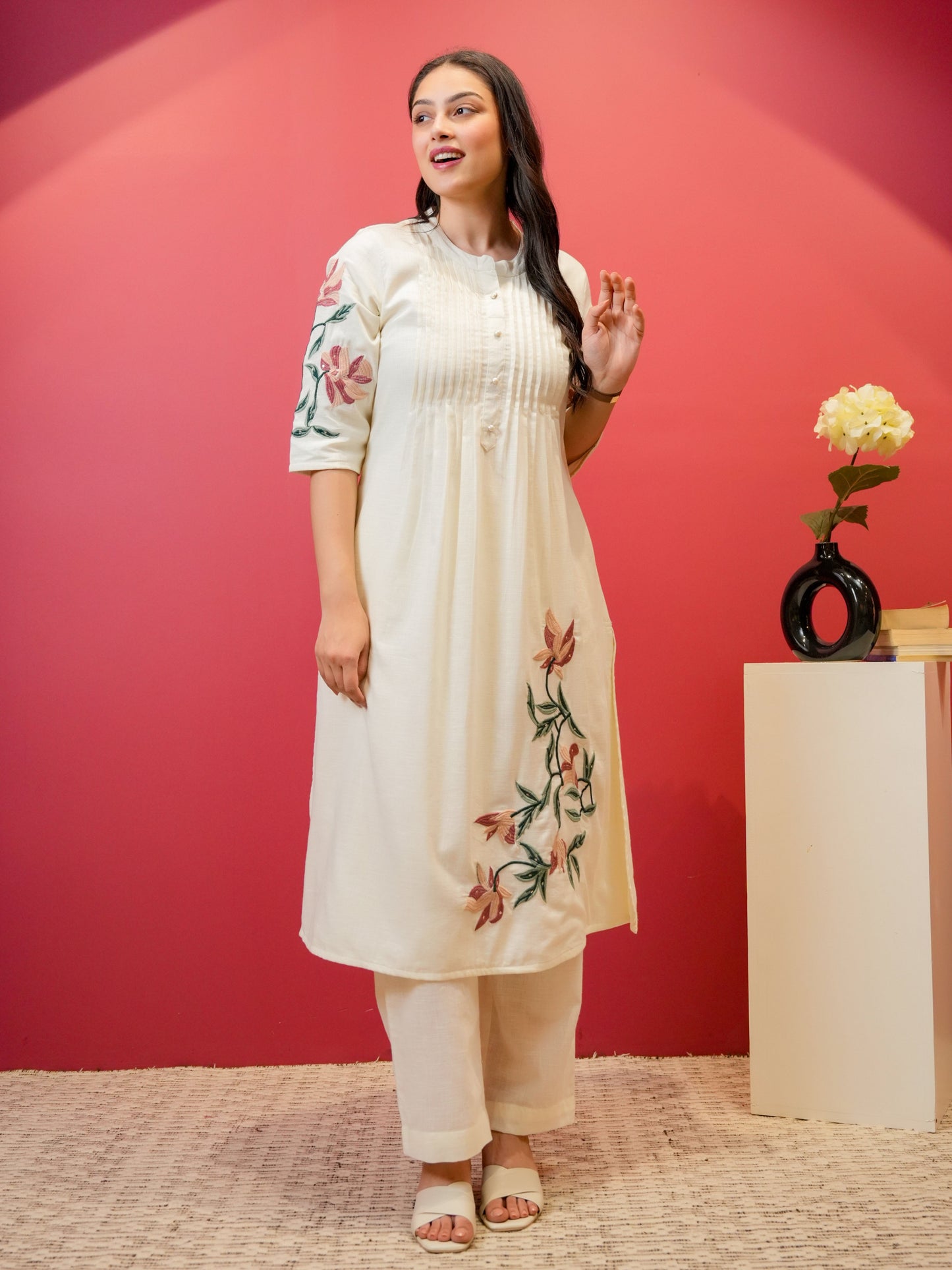 Embroidered Slub cotton Solid Straight Off White Kurta