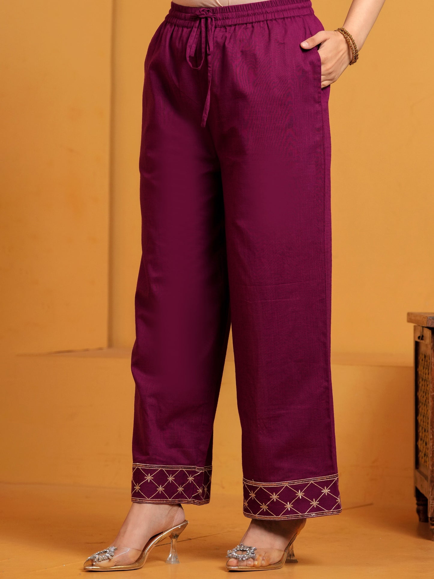 Embroidered Slub cotton Solid Straight Wine Kurta