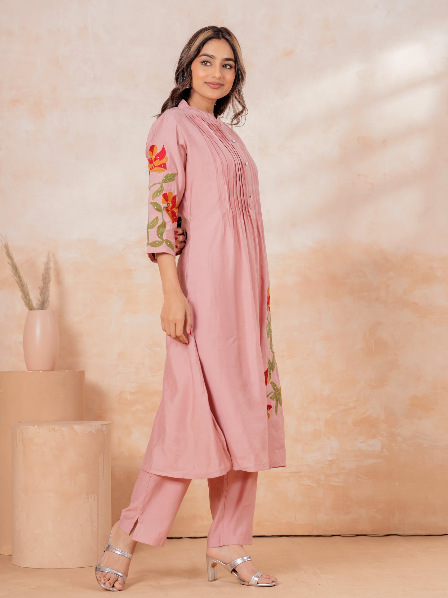 Embroidered Soft Cotton Solid Flared Pink Kurta