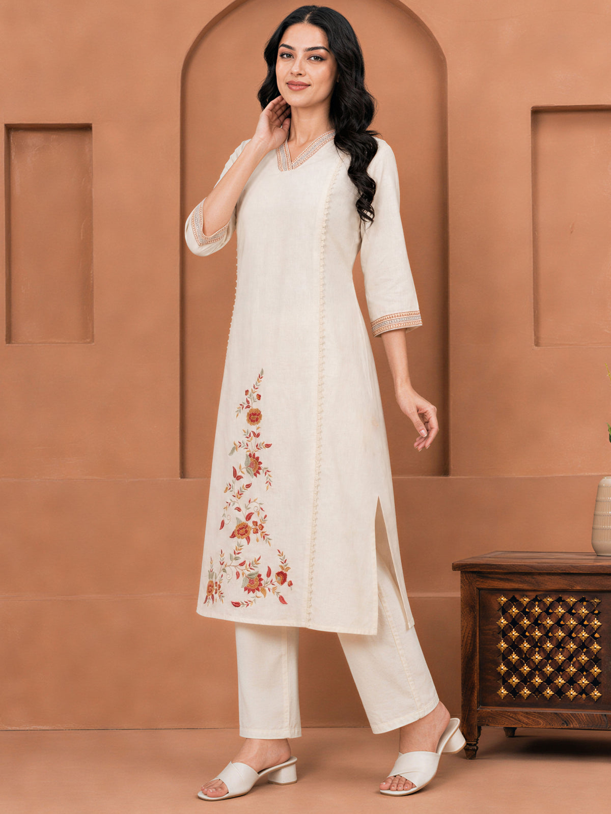 Embroidered Linen Cotton Solid Straight Off White Kurta