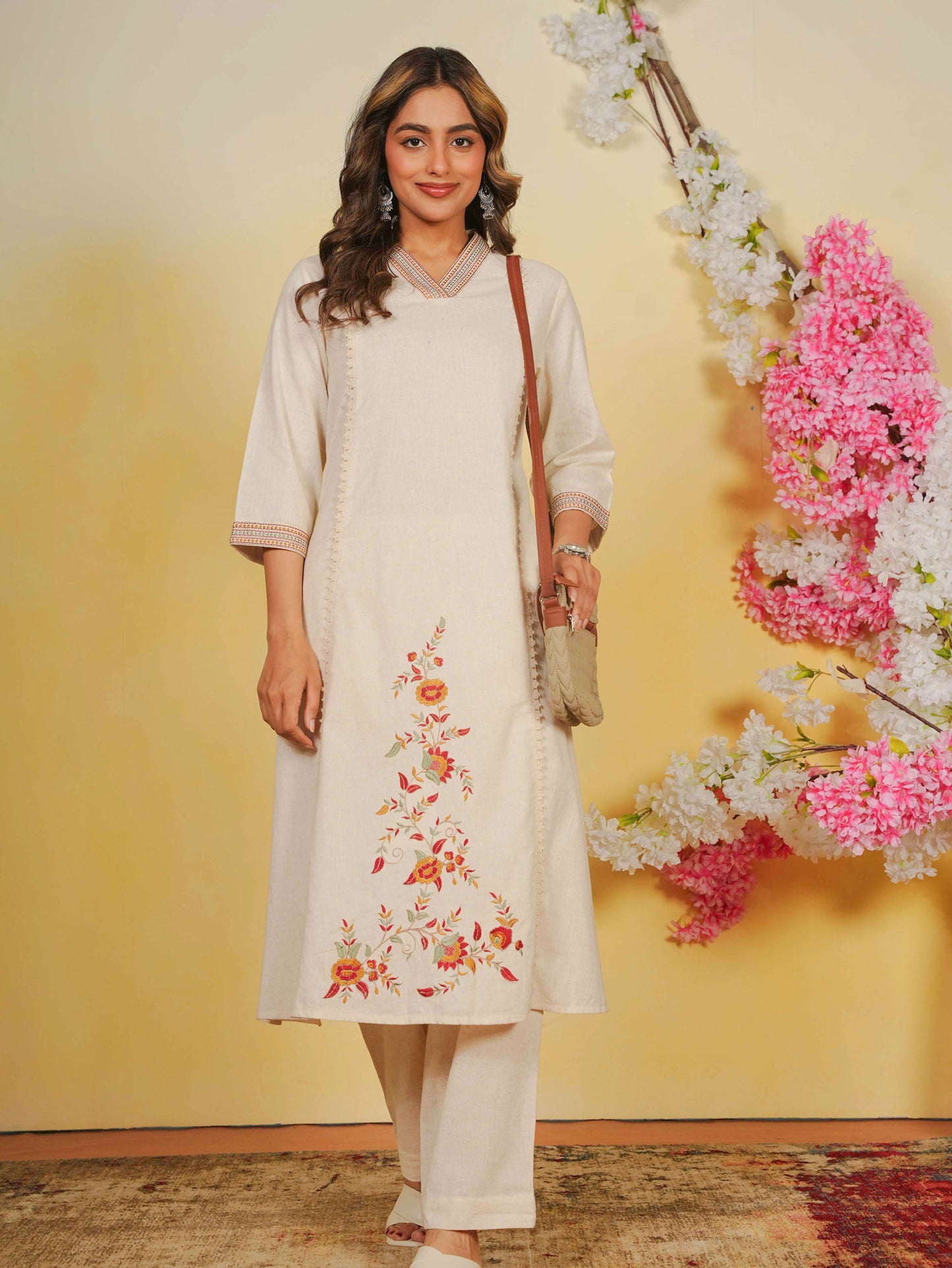 Embroidered Linen Cotton Solid Straight Off White Kurta