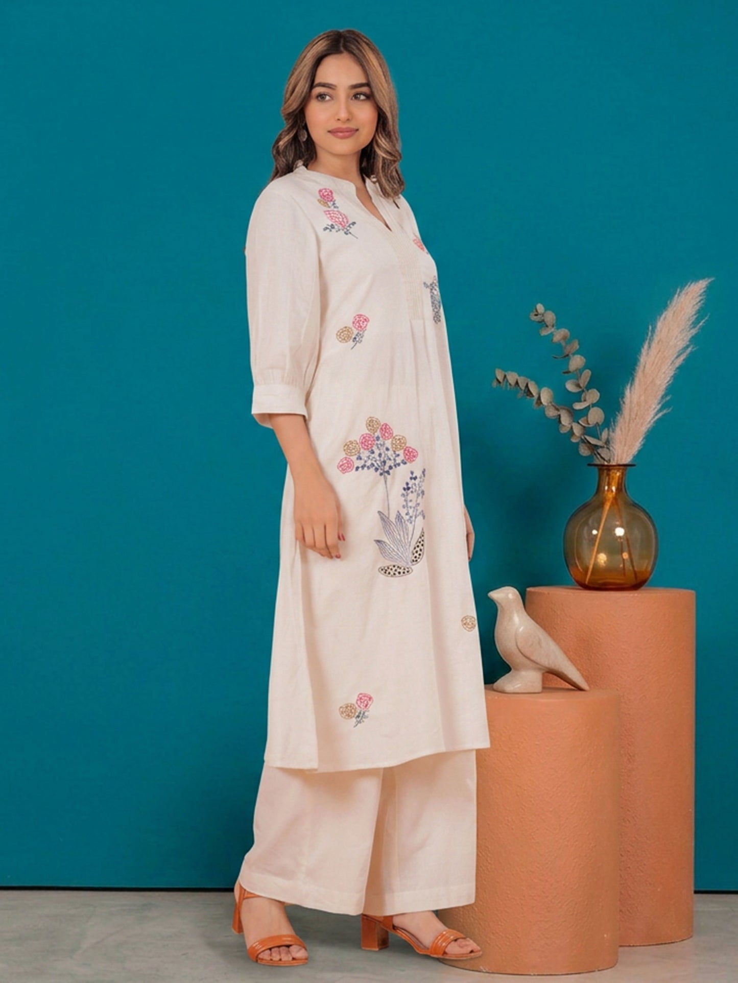 Embroidered Linen Cotton Solid A-line Off White Kurta