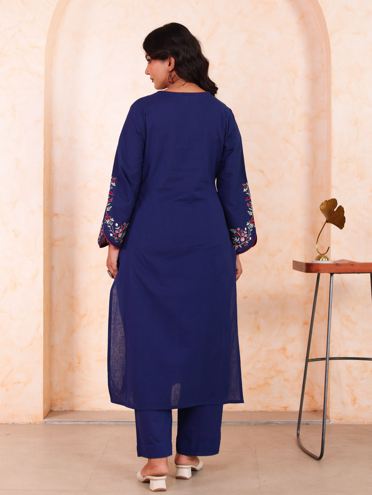 Embroidered Linen cotton Solid Straight Blue Kurta