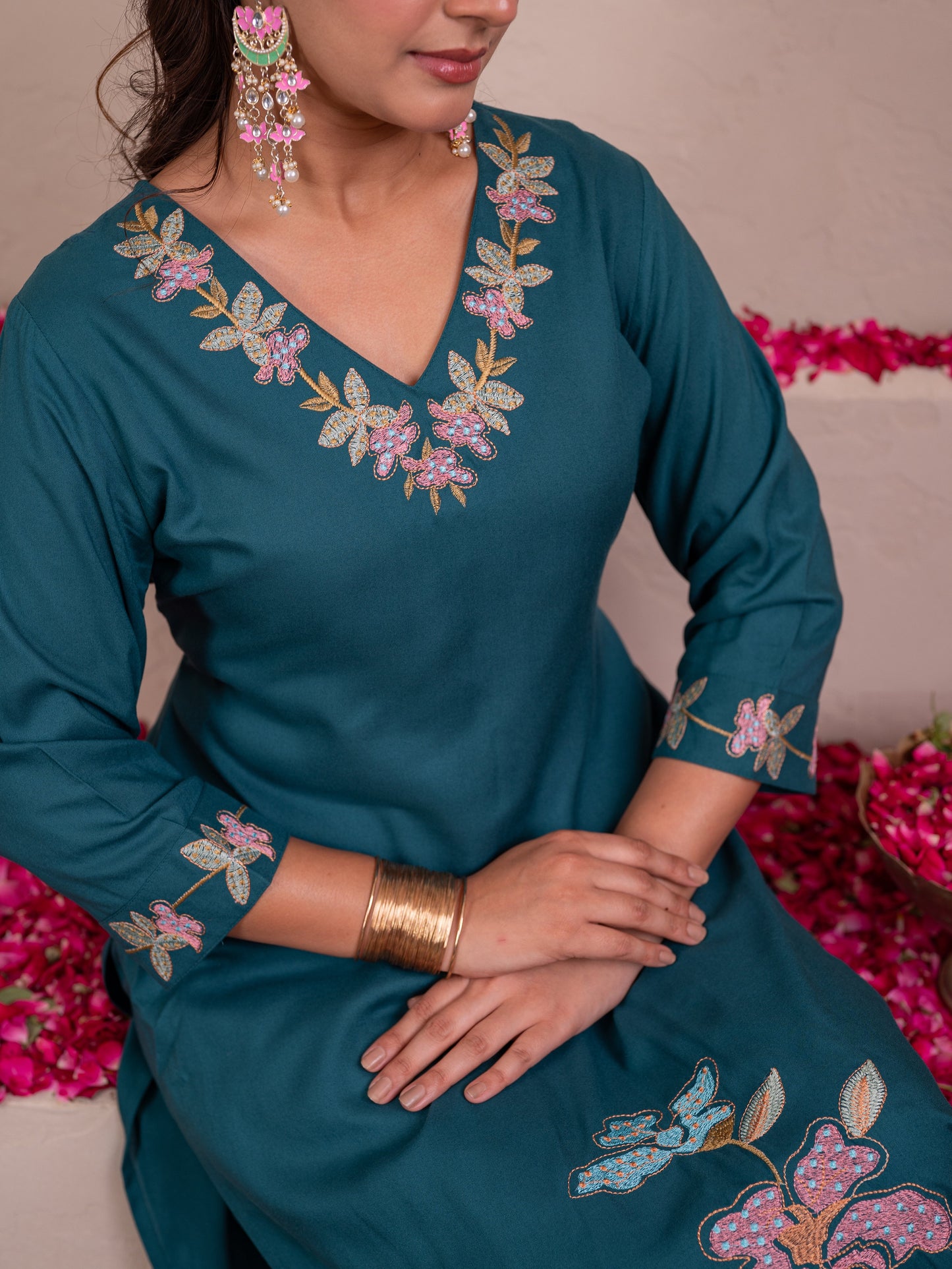 Embroidered Viscose Solid Straight Teal Kurta