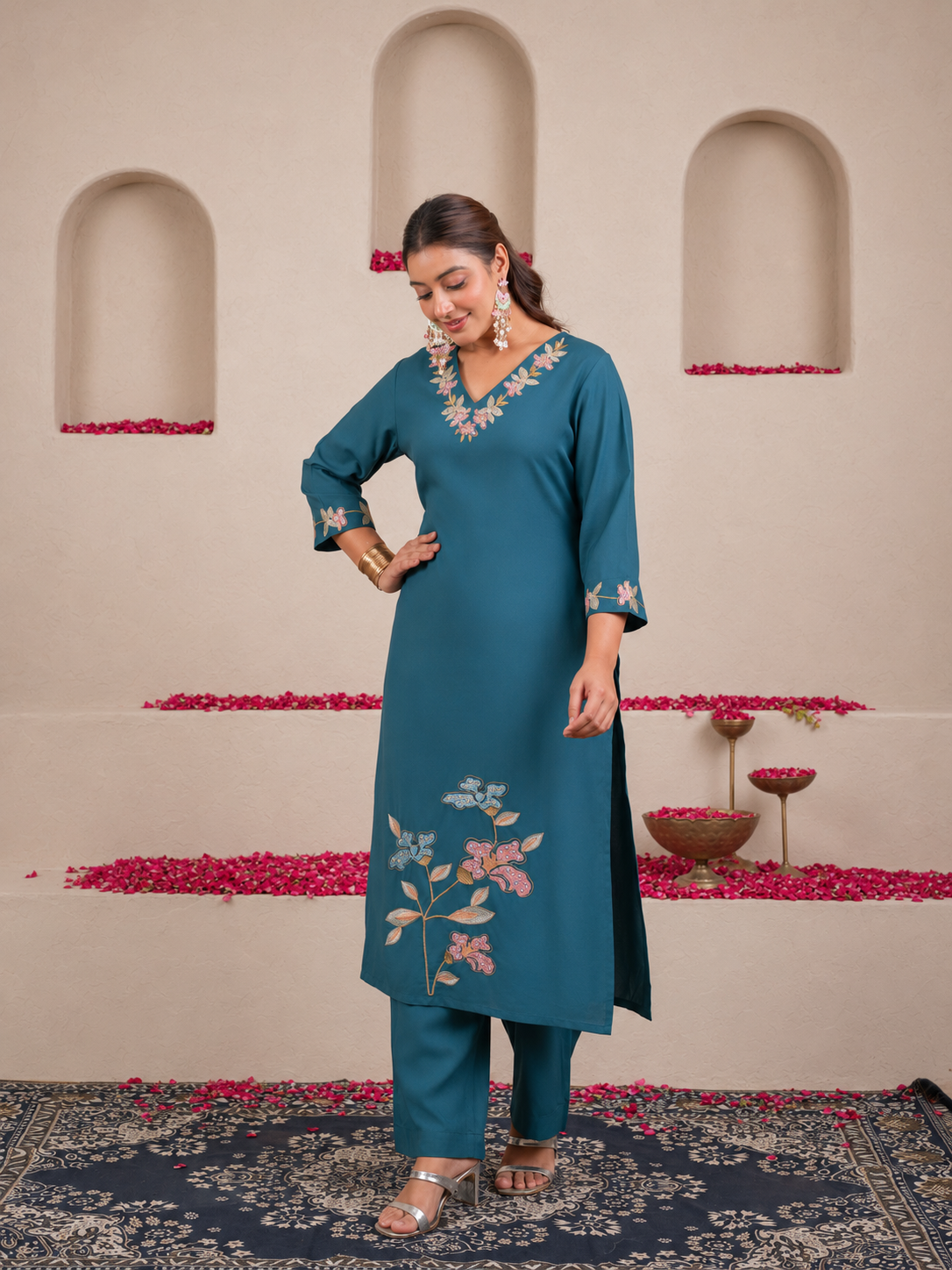 Embroidered Viscose Solid Straight Teal Kurta