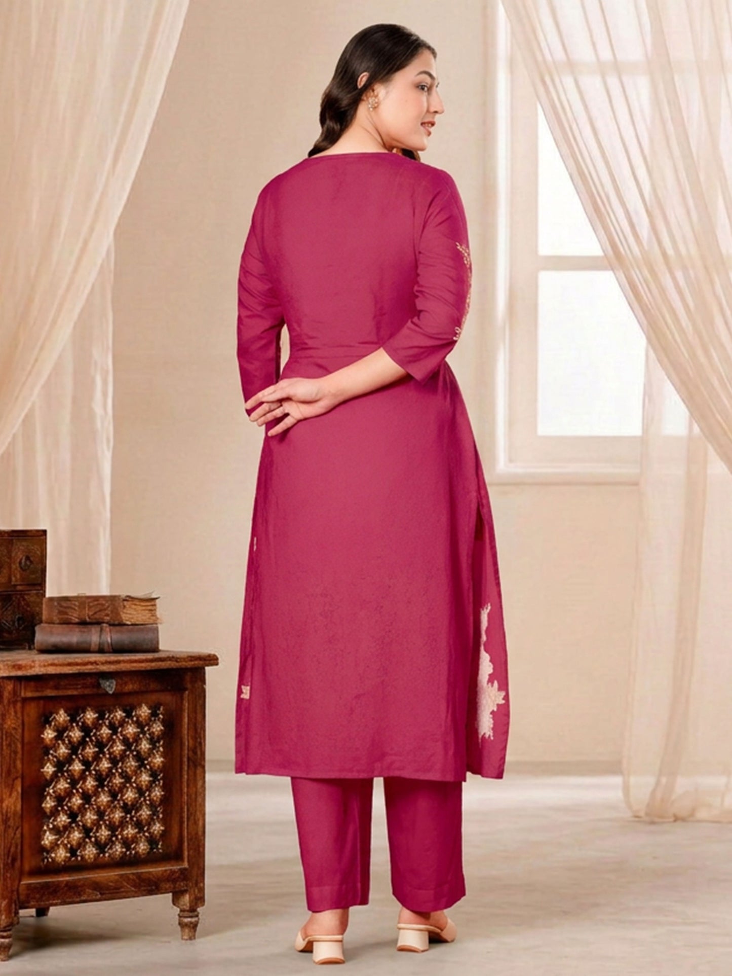 Embroidered Soft Cotton Solid Straight Pink Kurta