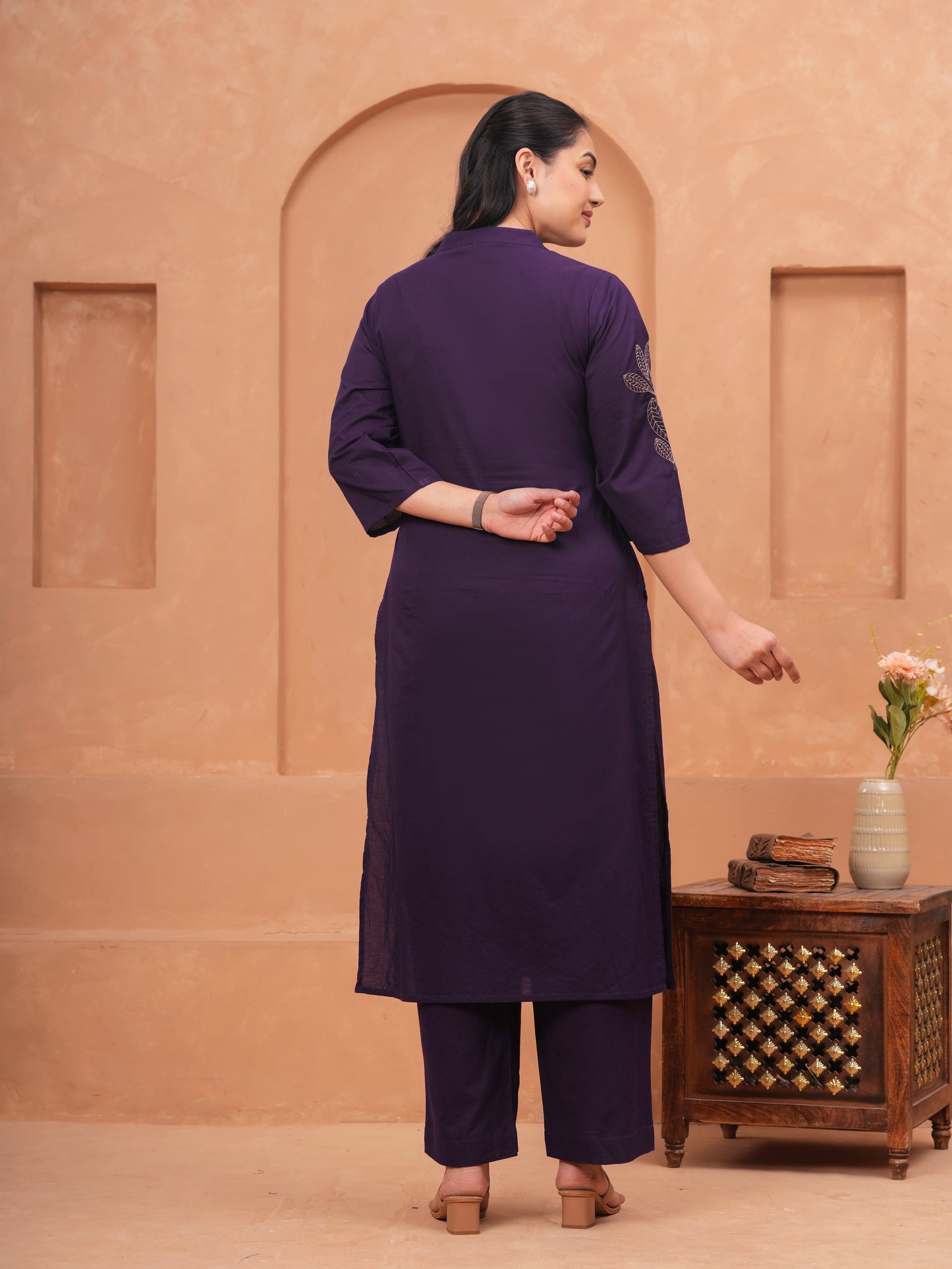 Embroidered Soft Cotton Solid Straight Violet Kurta