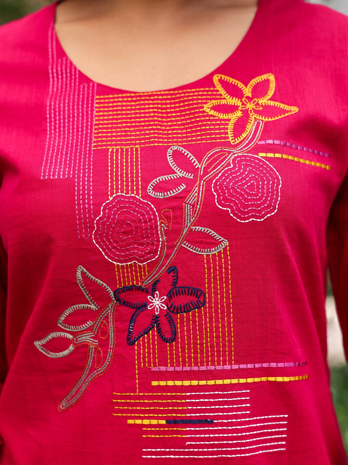 Embroidered Slub cotton Solid Straight Dark Pink Kurta