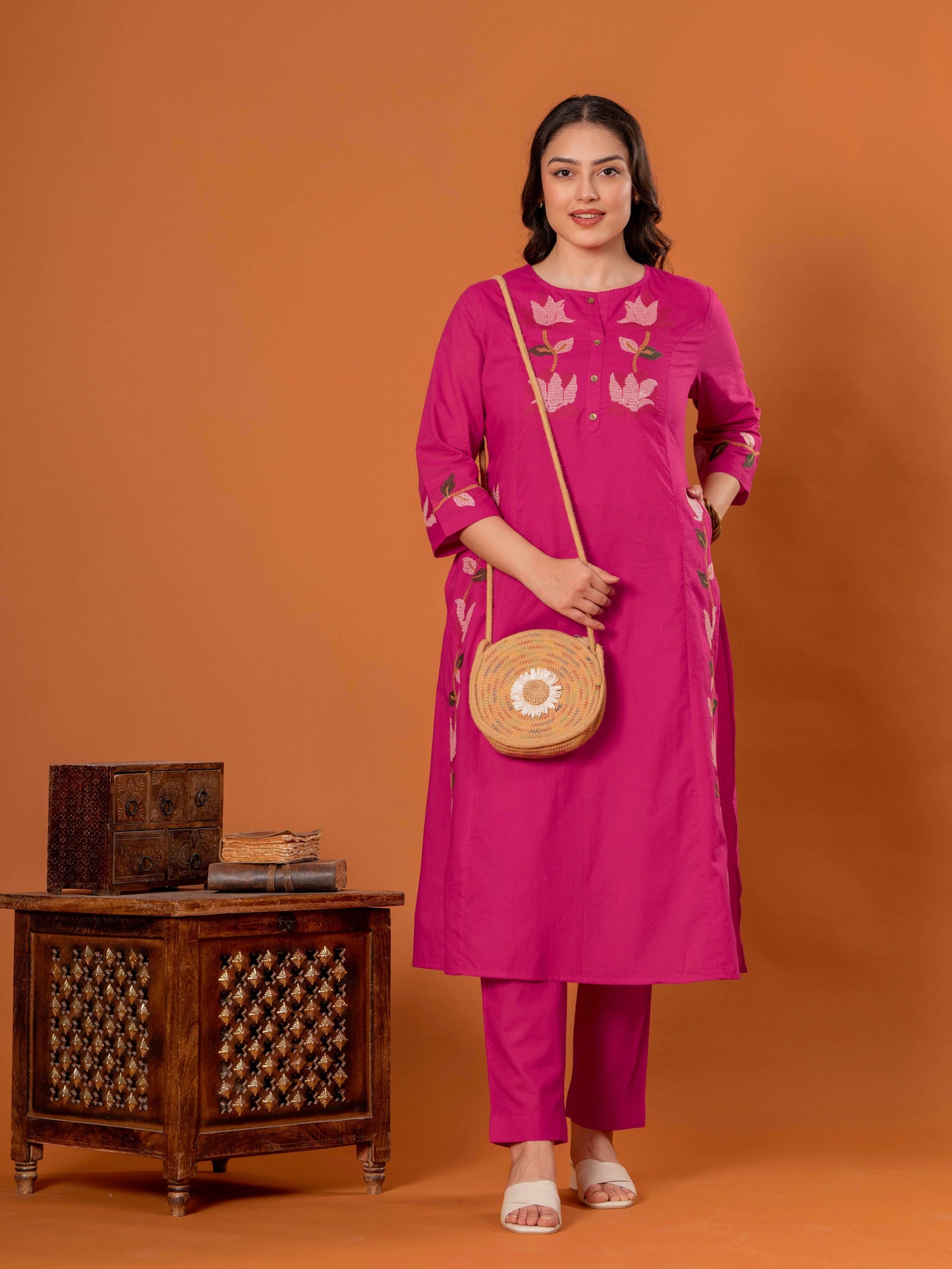 Embroidered Soft Cotton Solid Straight Pink Kurta