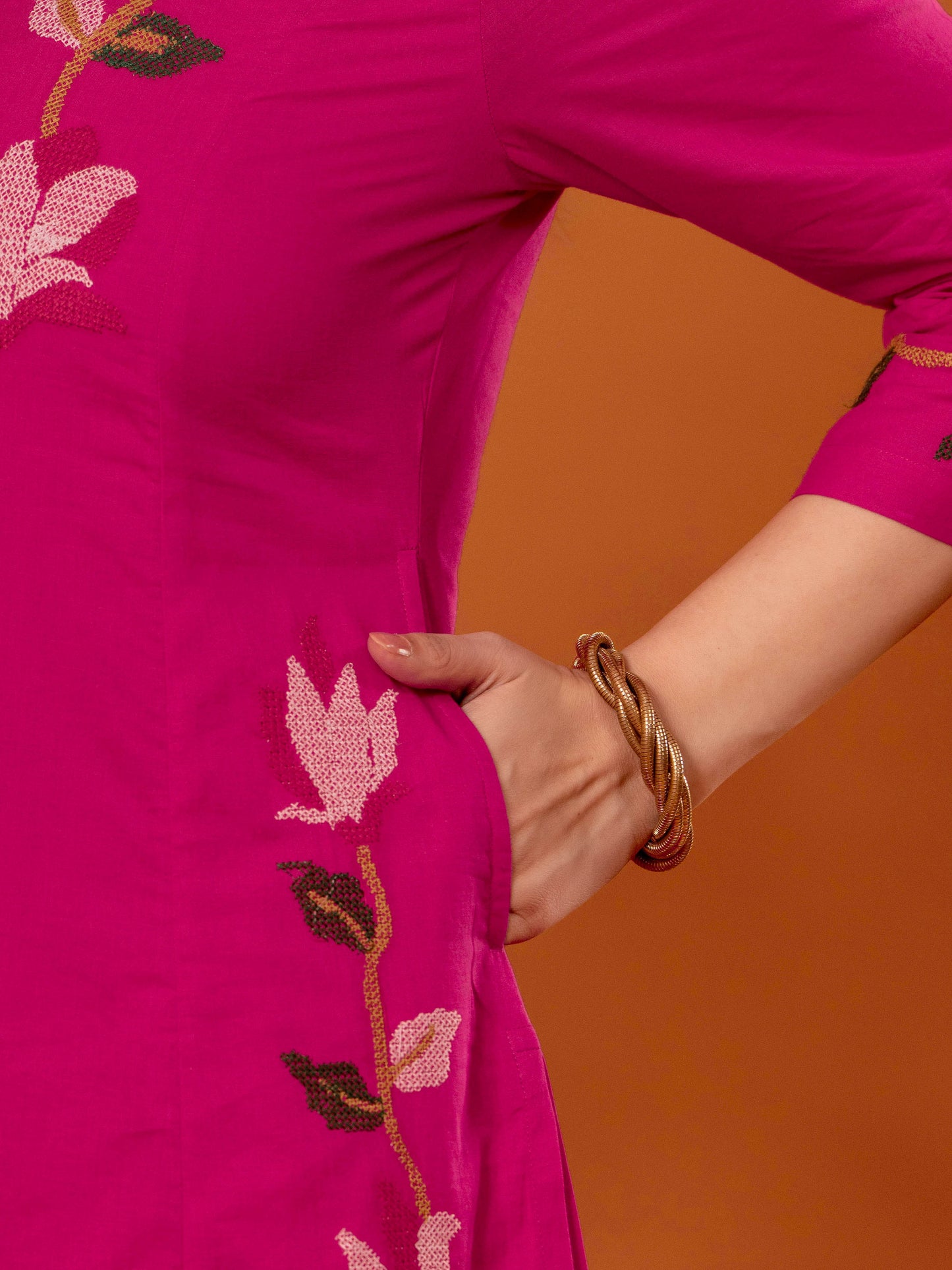 Embroidered Soft Cotton Solid Straight Pink Kurta
