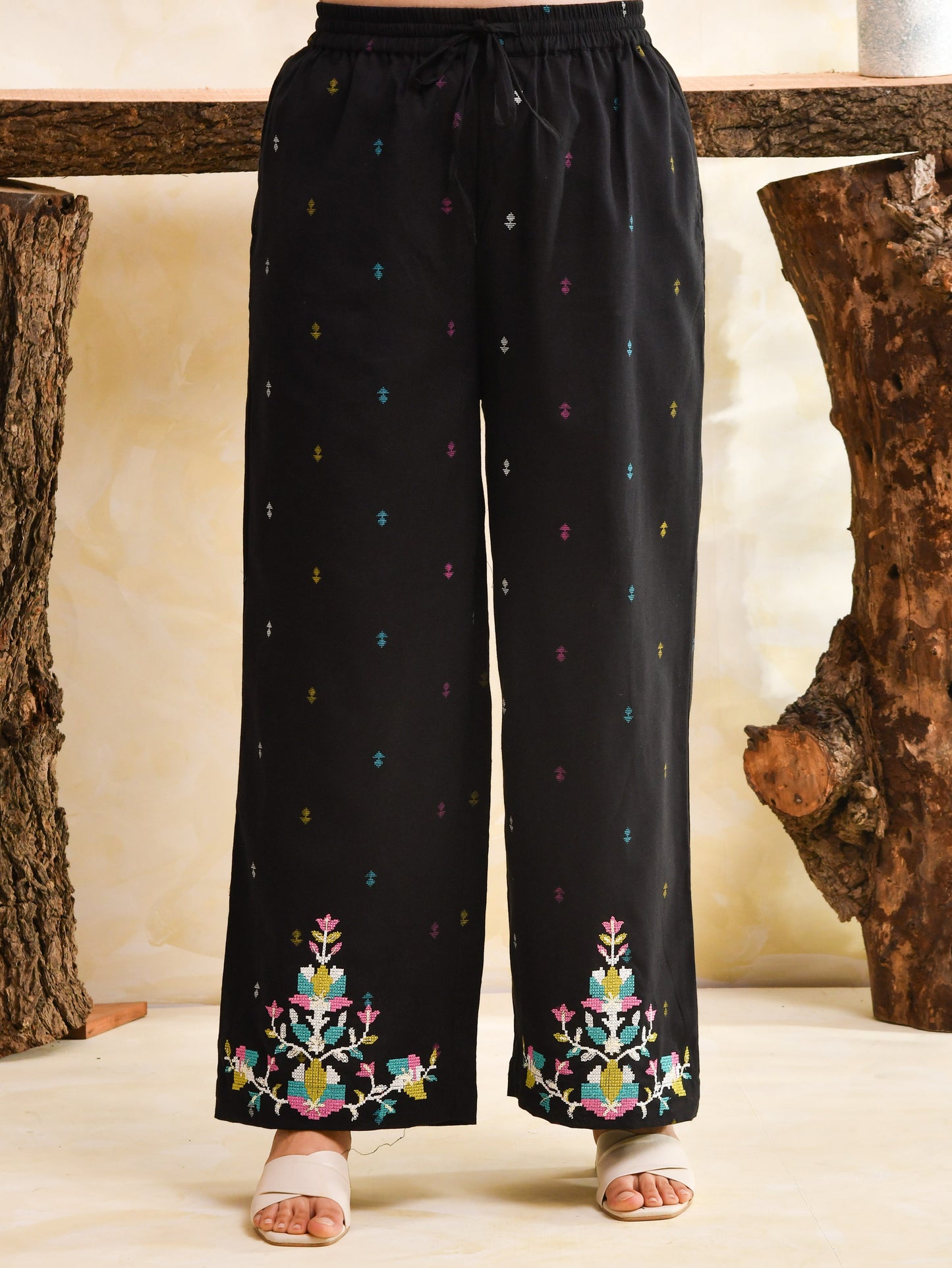 Embroidered Linen cotton Butti A-line Black Kurta