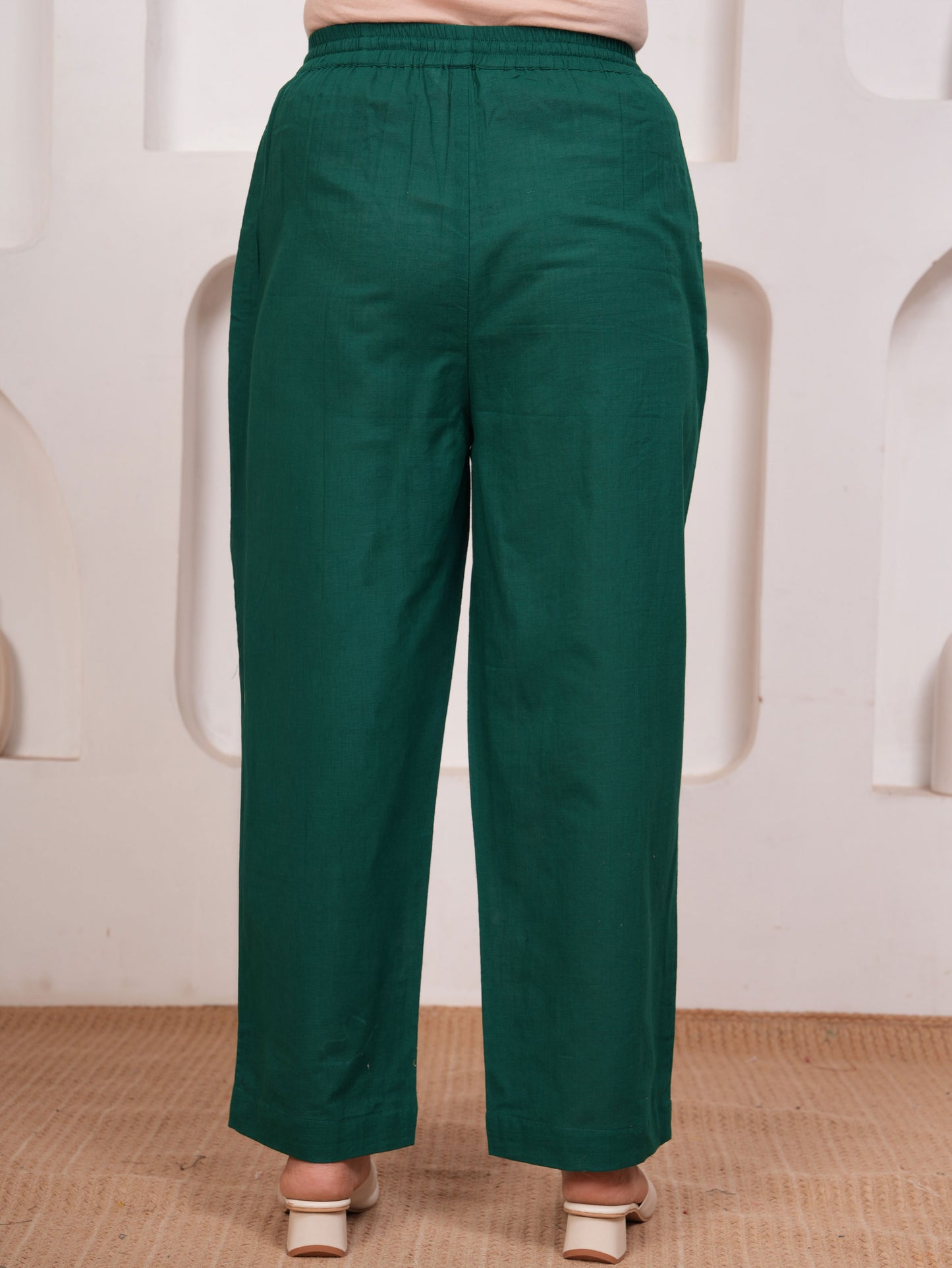 Embroidered Slub cotton Solid Straight Emerald Green Kurta