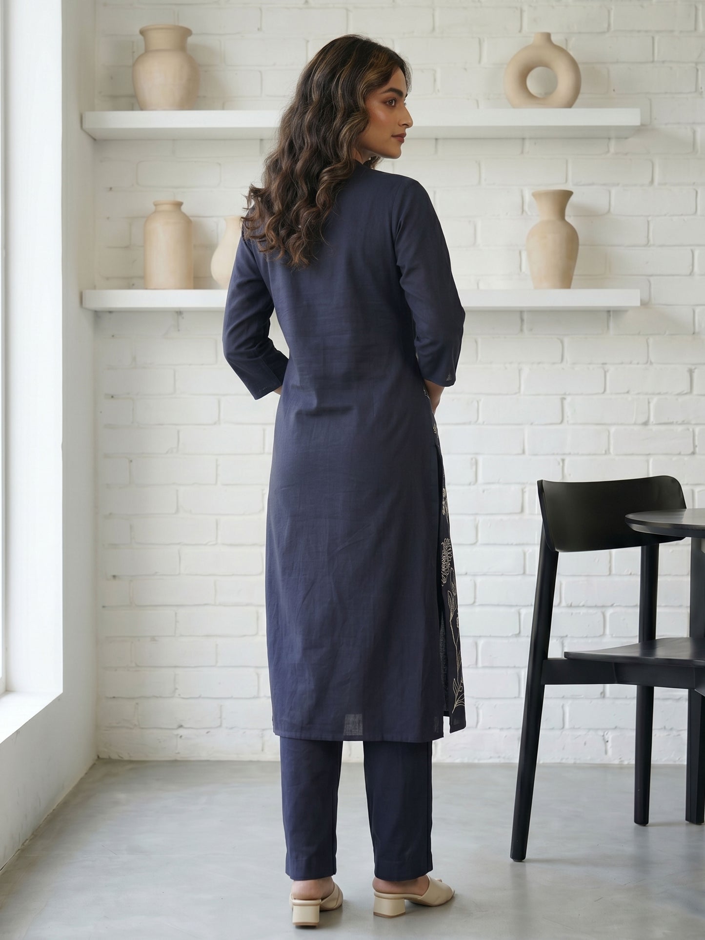 Embroidered Slub cotton Solid Straight Navy Blue Kurta