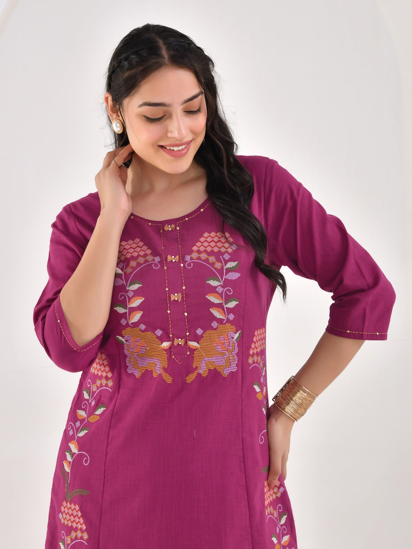 Embroidered Slub cotton Solid Straight Wine Kurta