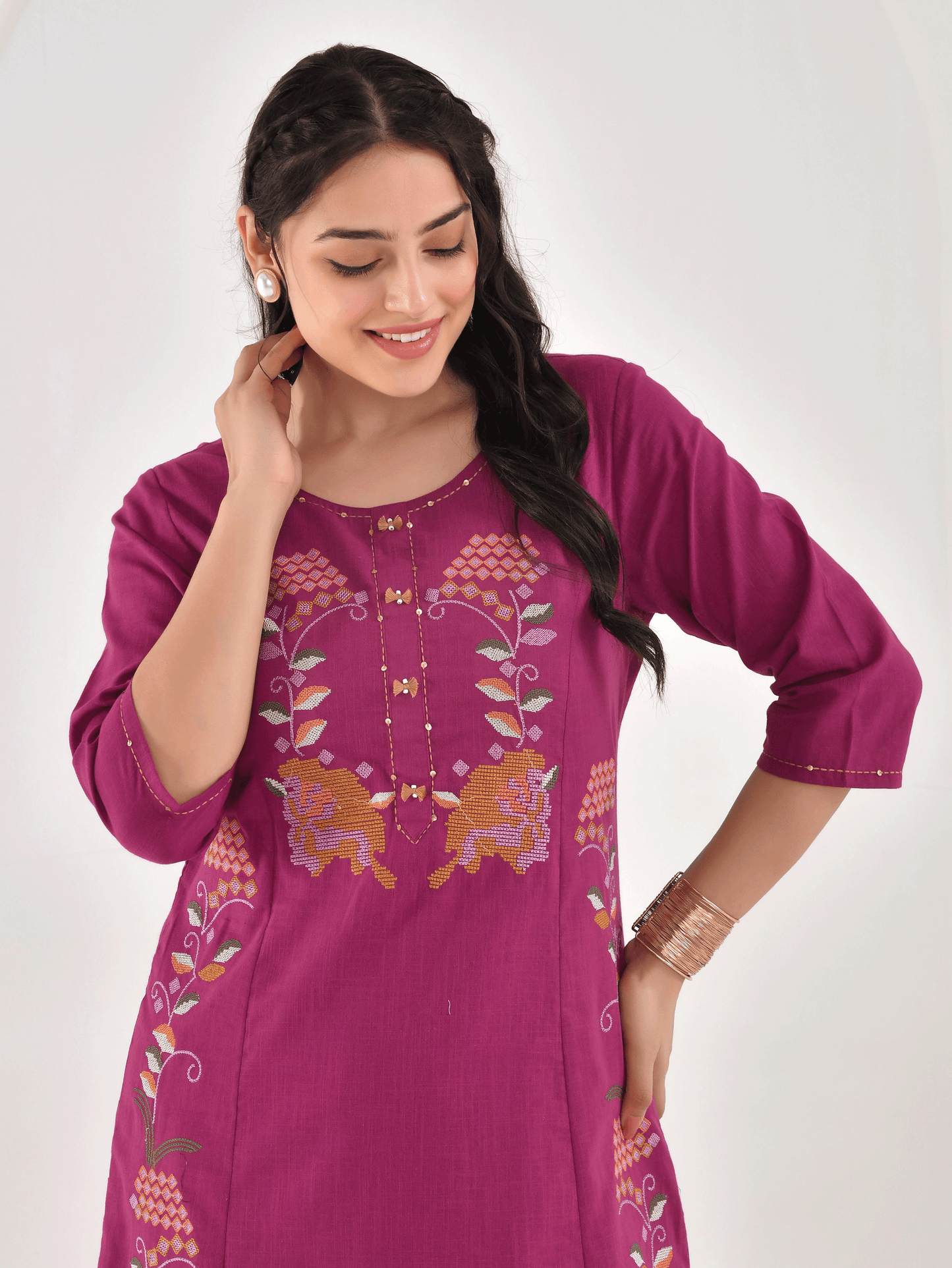 Embroidered Slub cotton Solid Straight Wine Kurta