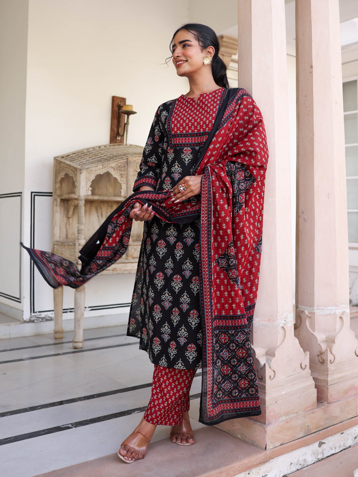Cotton voile Ethnic Motifs Maroon Dupatta