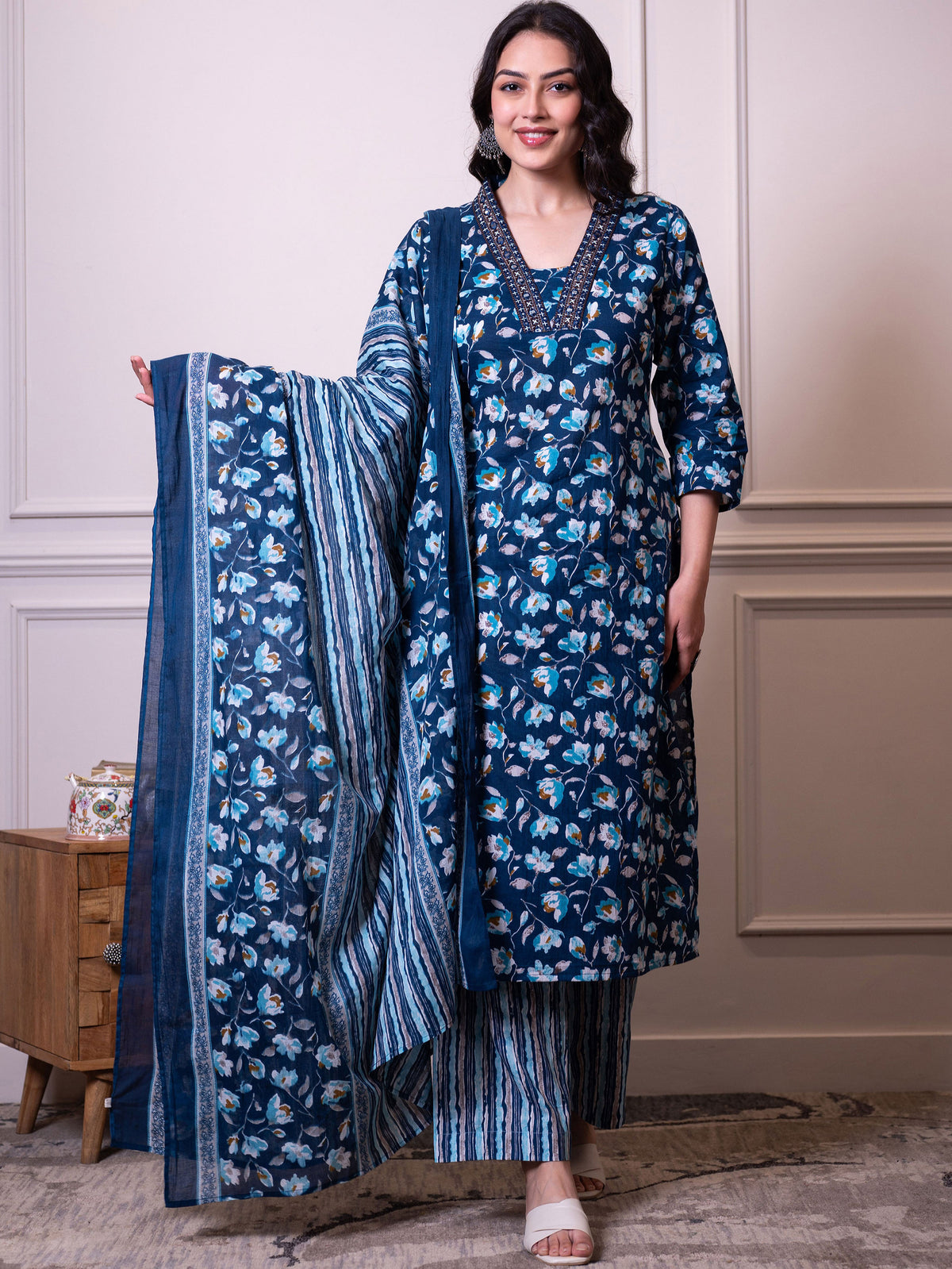 Embroidered Soft cotton Floral Straight Indigo blue Kurta