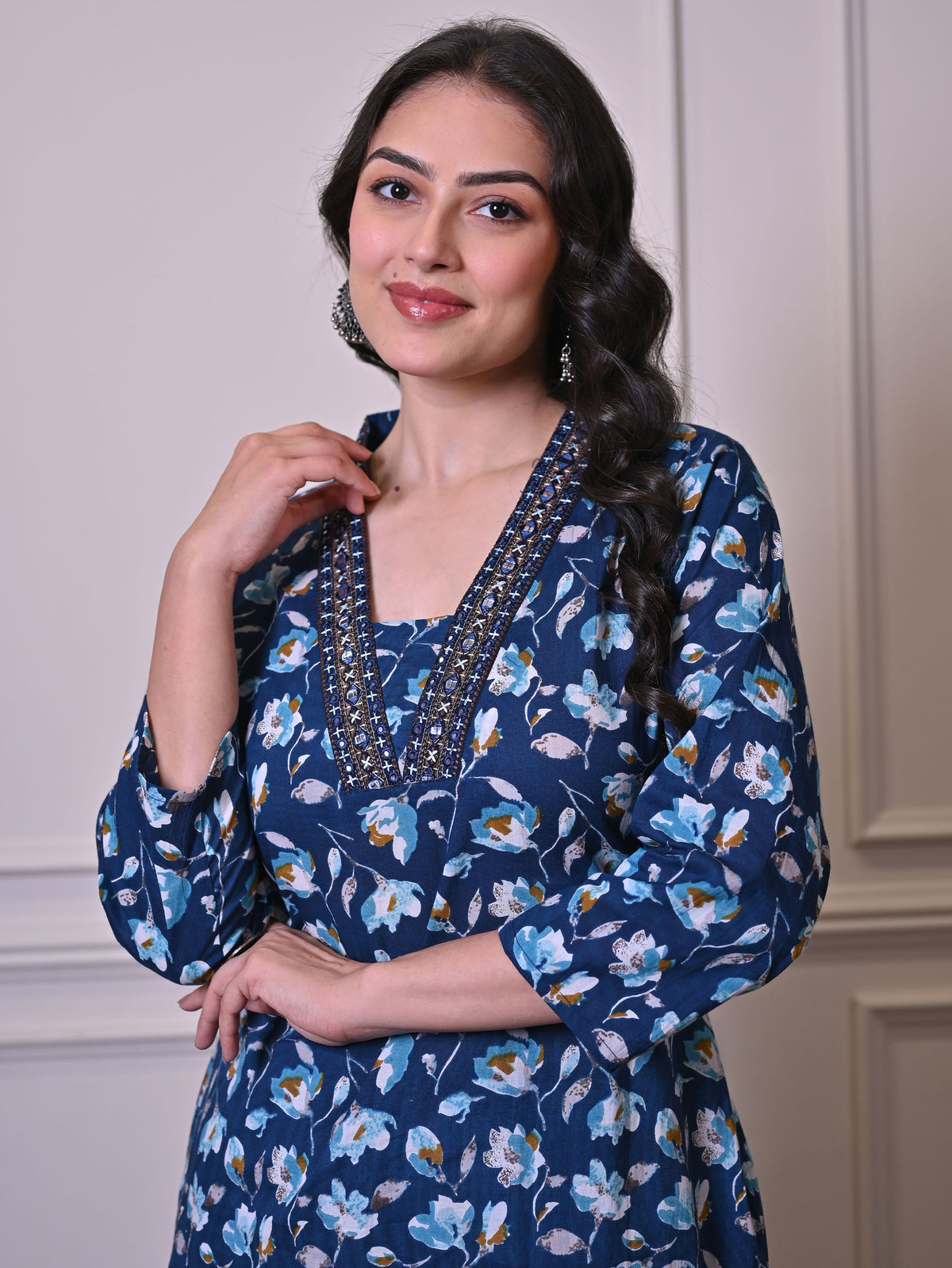 Embroidered Soft cotton Floral Straight Indigo blue Kurta