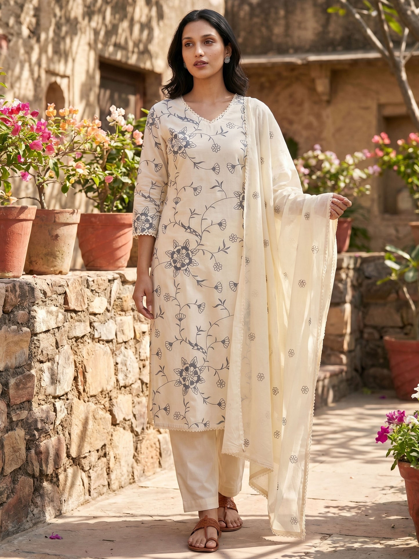 Embroidered Cotton Voile Solid Off White Dupatta