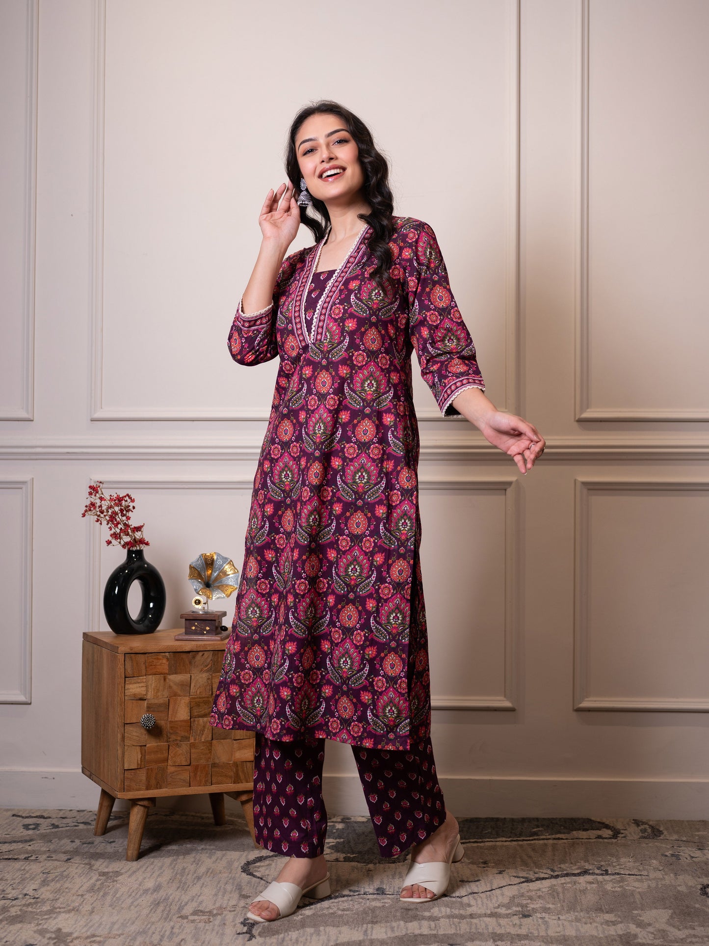 Soft cotton Floral Straight Purple Kurta