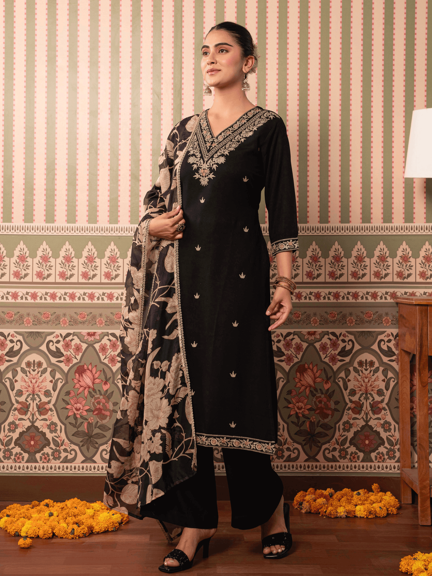 Chanderi Floral Black Dupatta