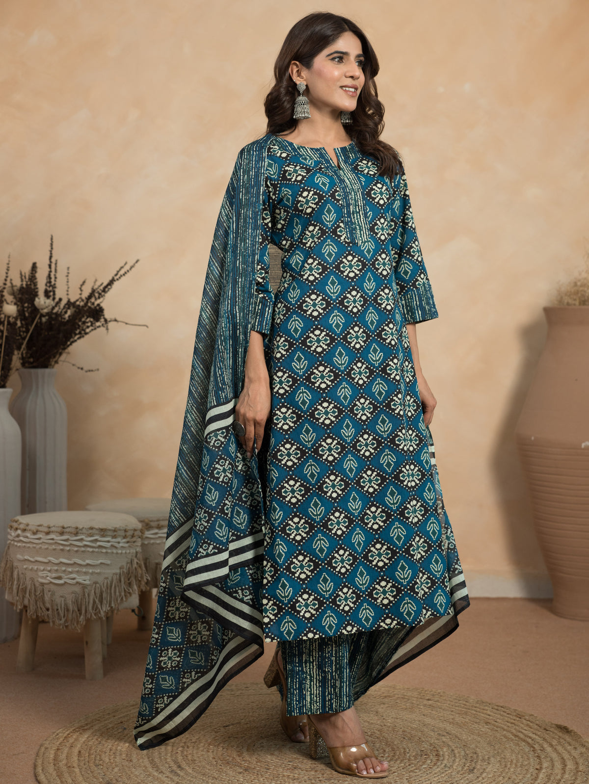 Soft Cotton Geometric Straight Blue Kurta