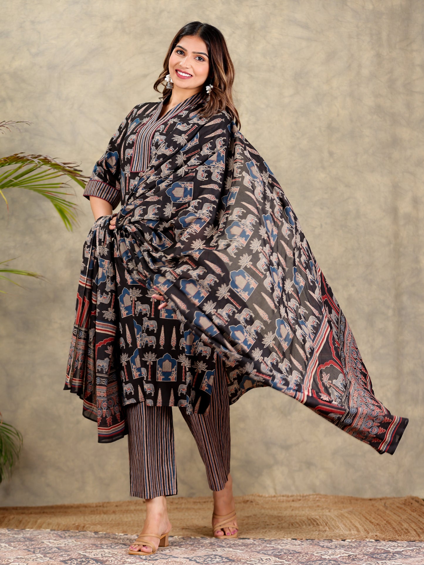 Soft Cotton Abstract A-line Black Kurta
