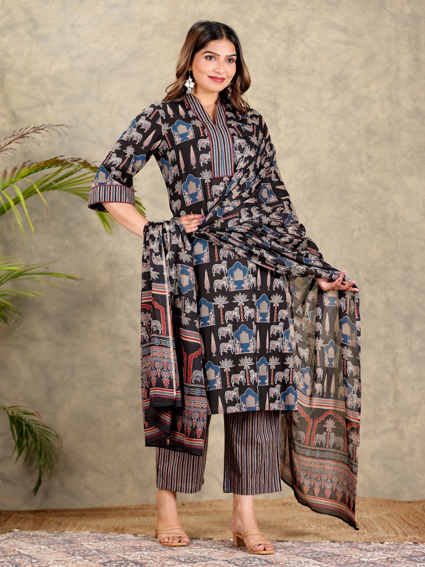 Soft Cotton Abstract A-line Black Kurta