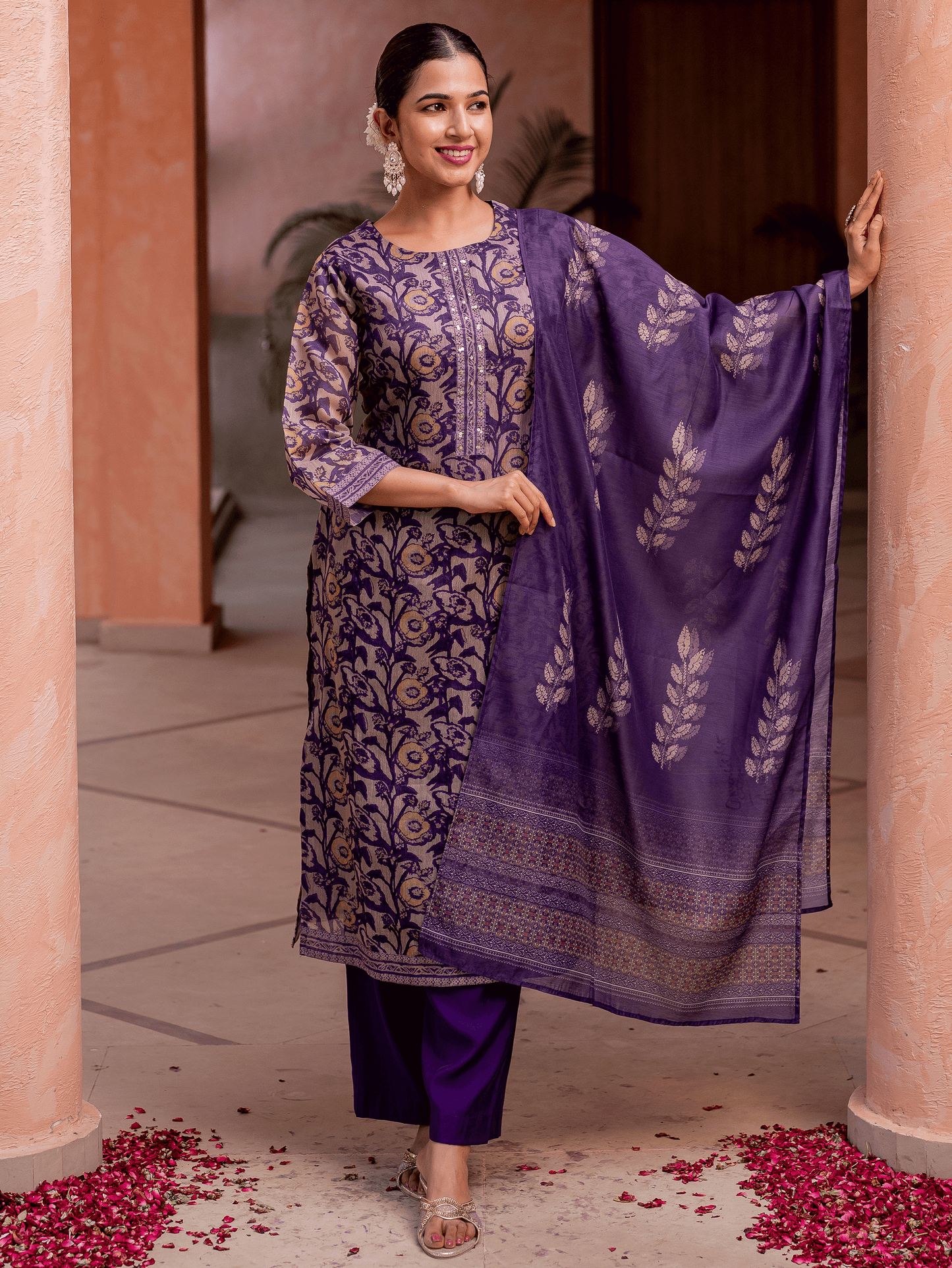 Embroidered Chanderi Floral Straight Green Kurta