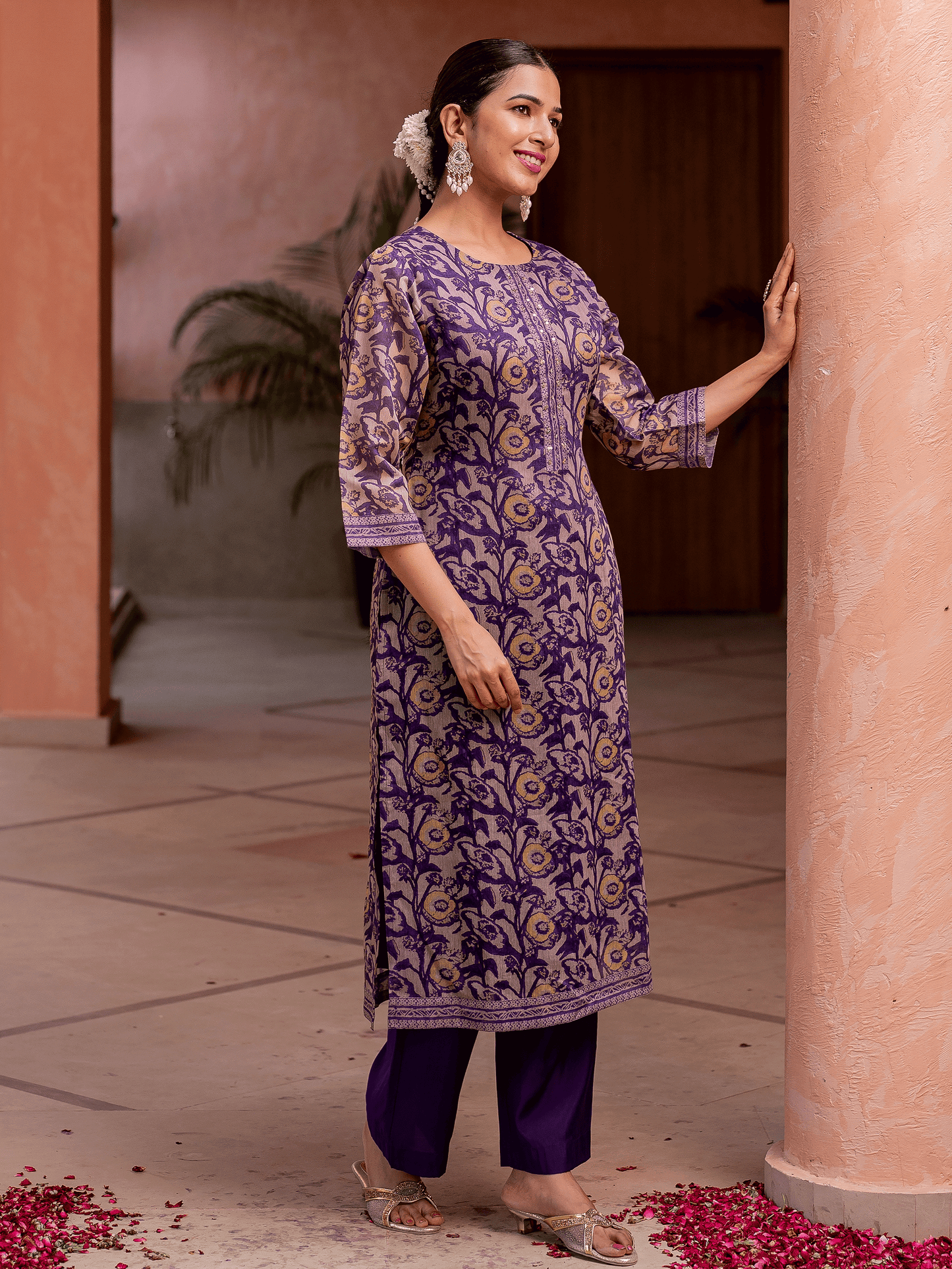 Embroidered Chanderi Floral Straight Green Kurta