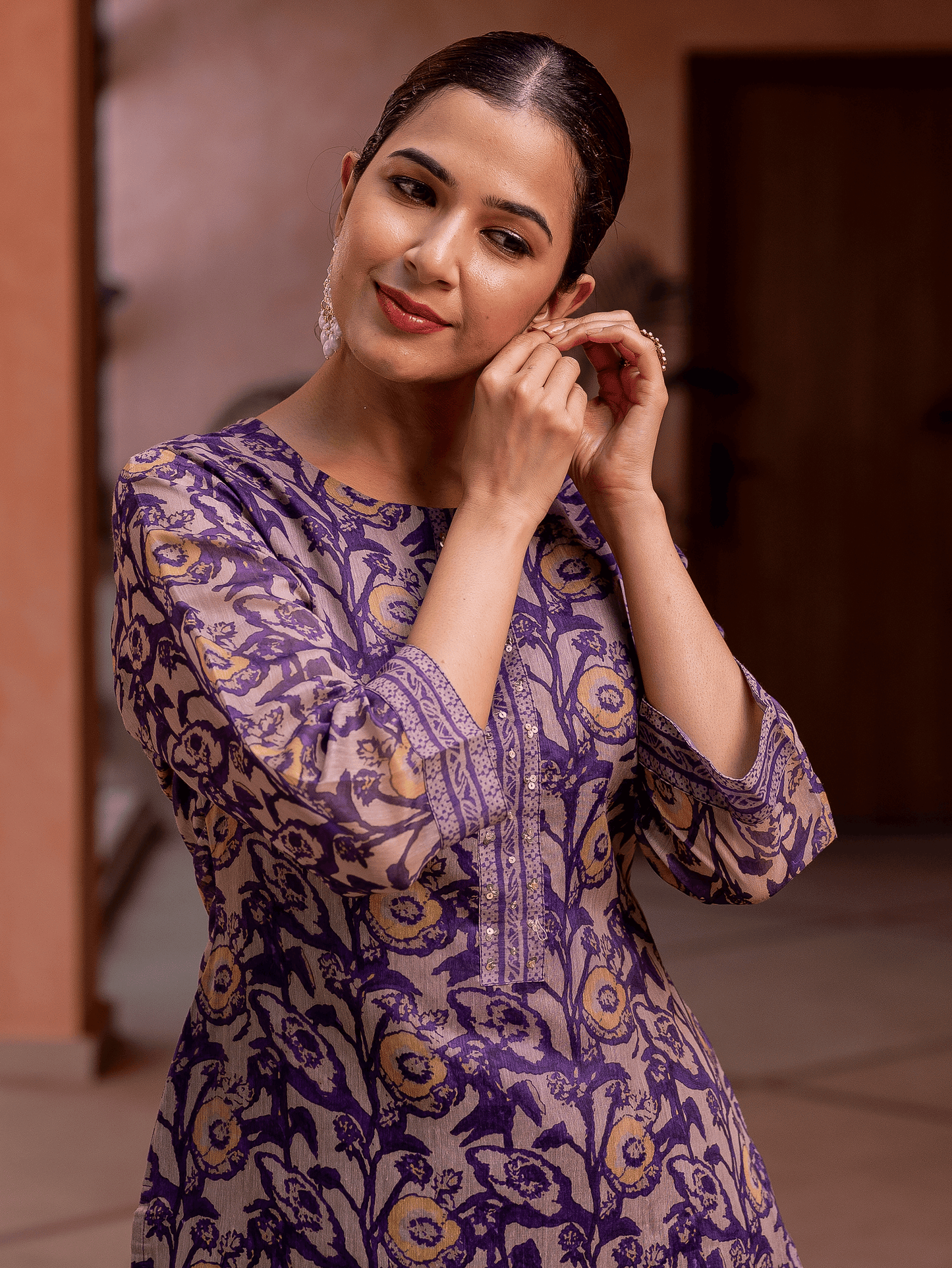 Embroidered Chanderi Floral Straight Green Kurta