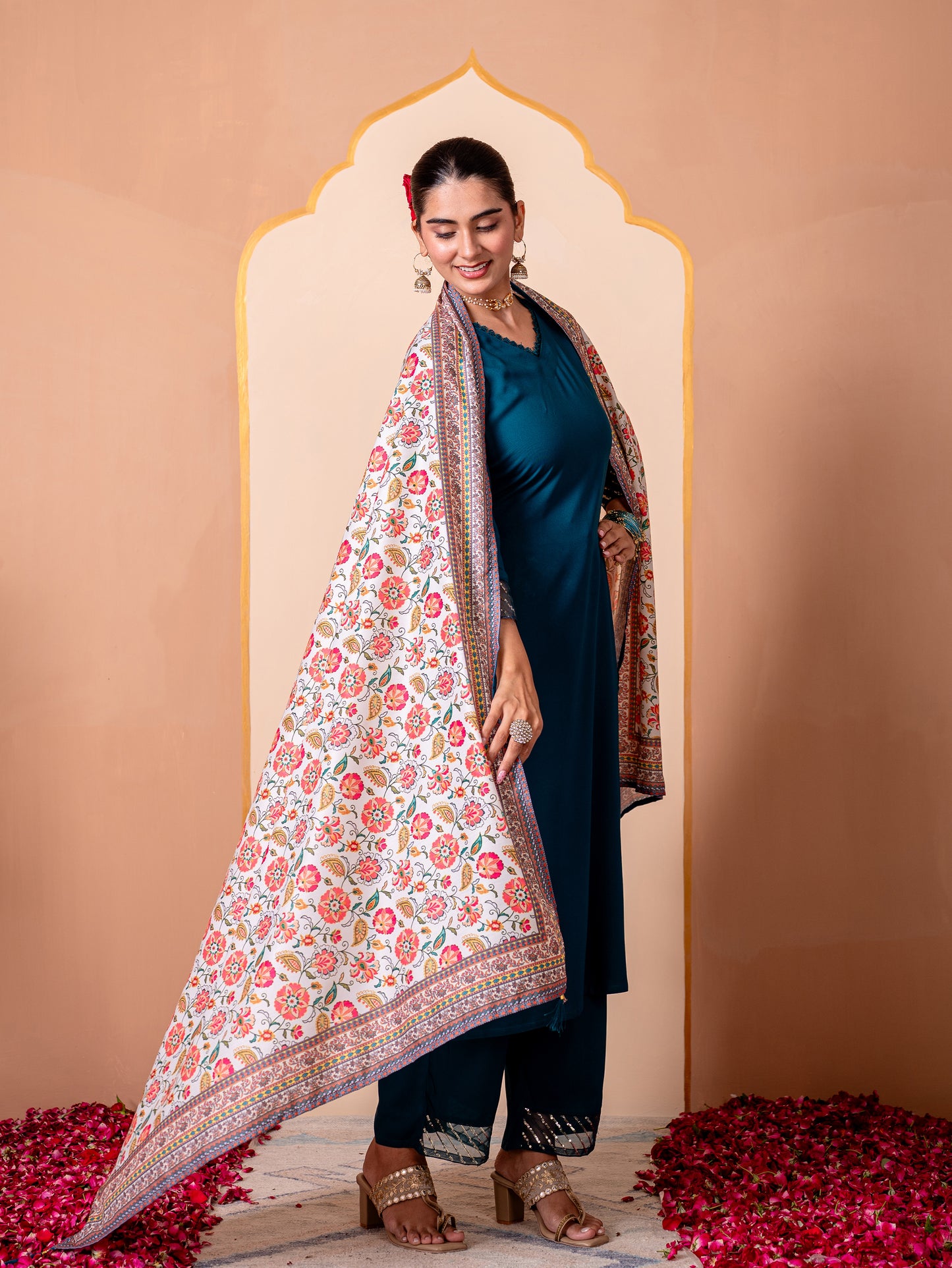 Blended silk Floral Cream Dupatta