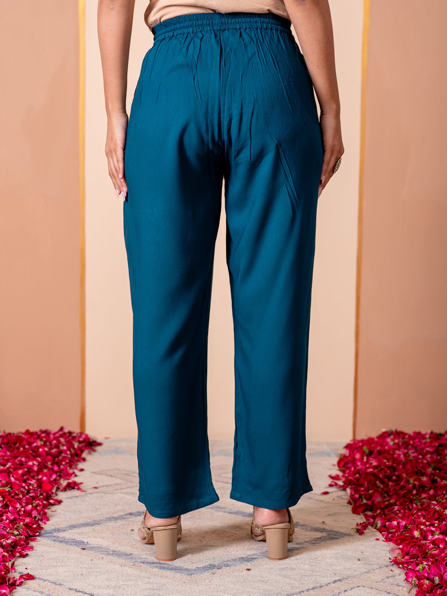 Embroidered Viscose Solid Straight Teal Kurta