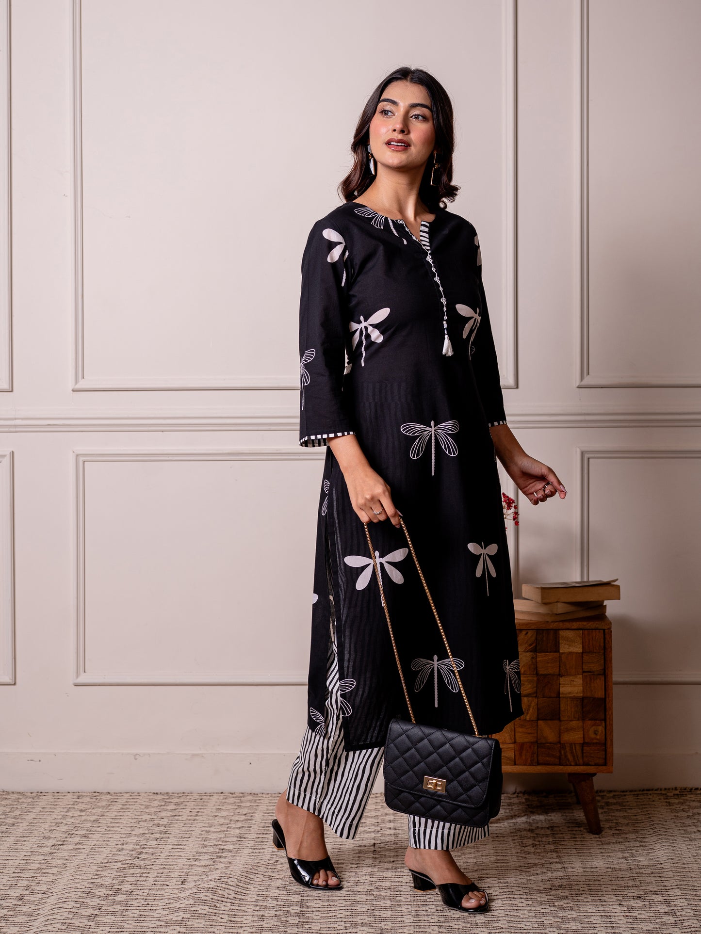 Embroidered Soft cotton Floral Straight Black Kurta