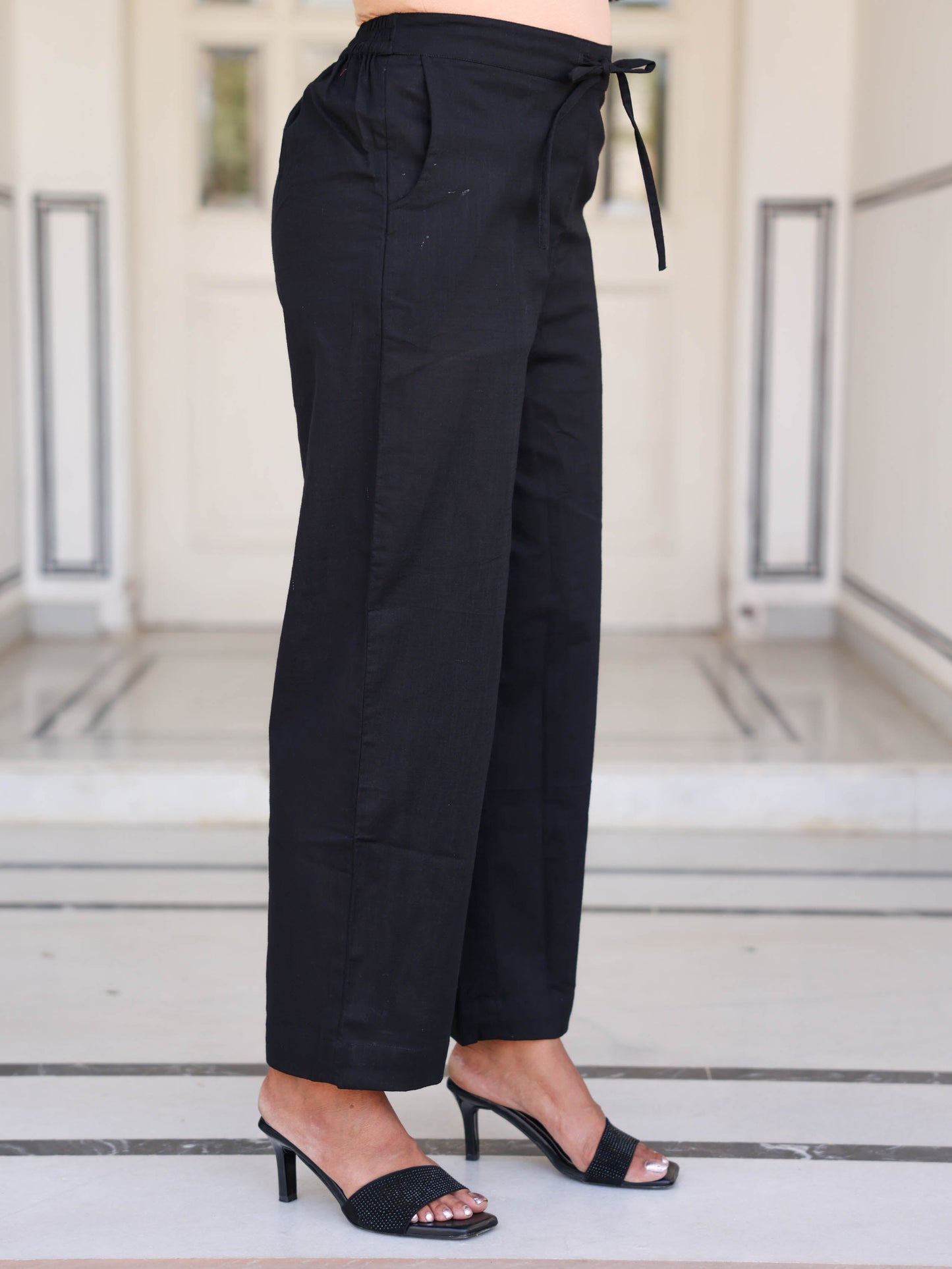 Slub cotton Solid Black Straight Trousers