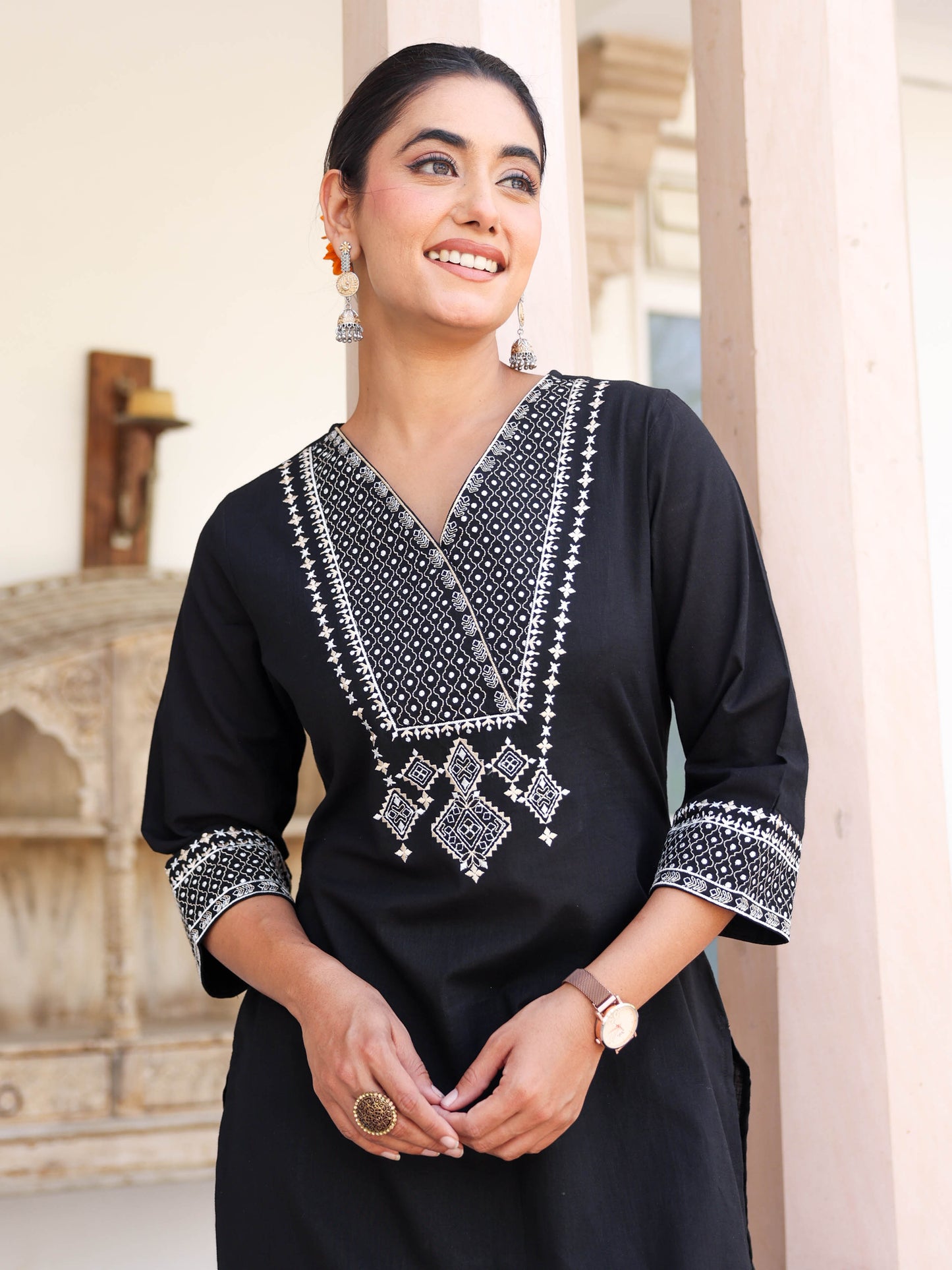 Embroidered Slub cotton Solid Straight Black Kurta