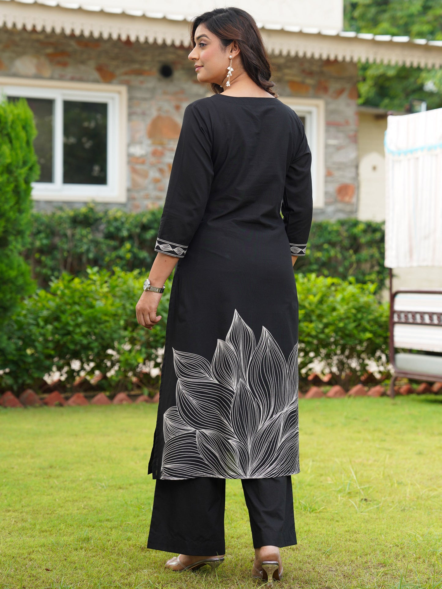 Embroidered Soft cotton Placement Print Straight Black Kurta