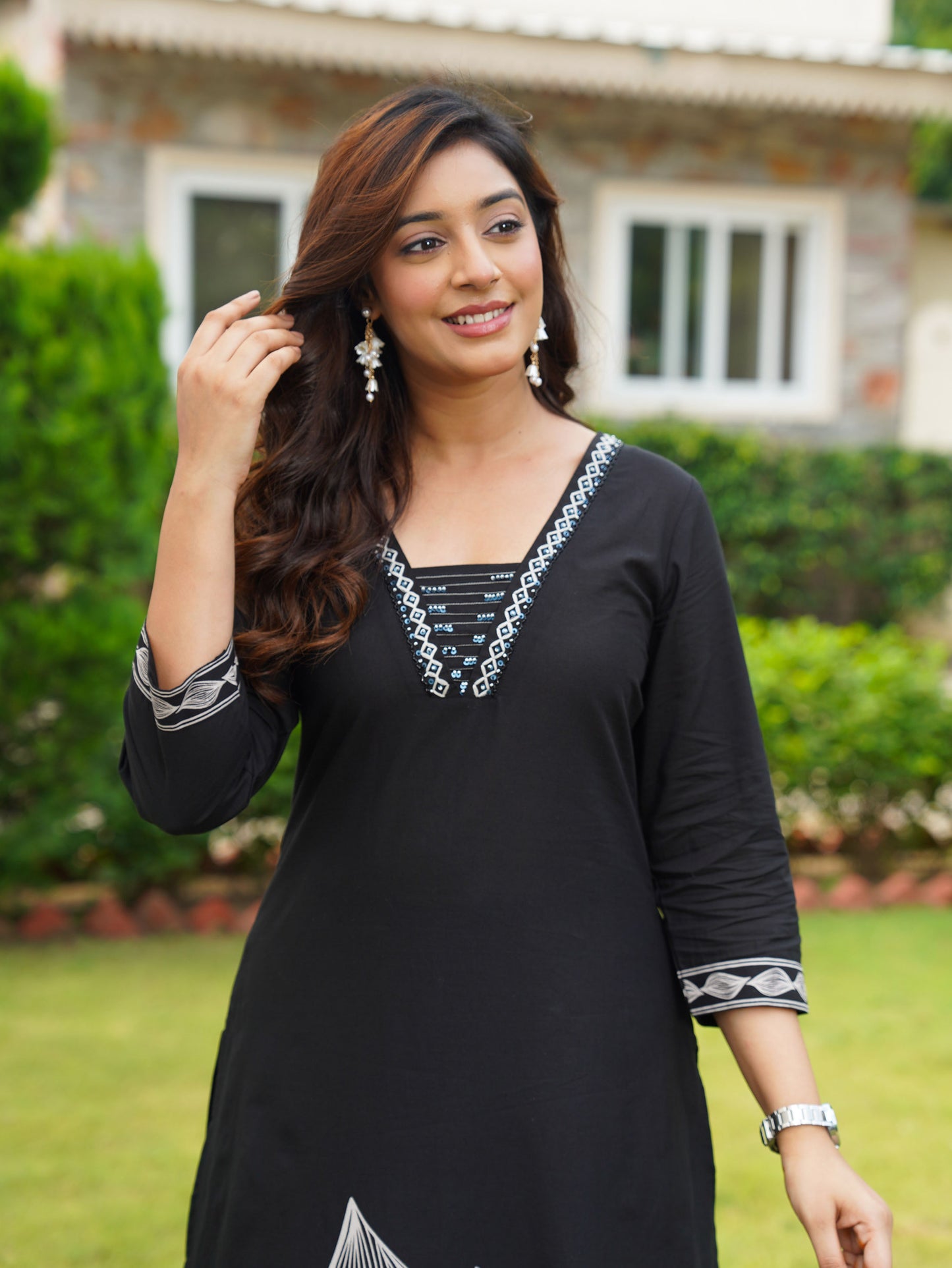 Embroidered Soft cotton Placement Print Straight Black Kurta
