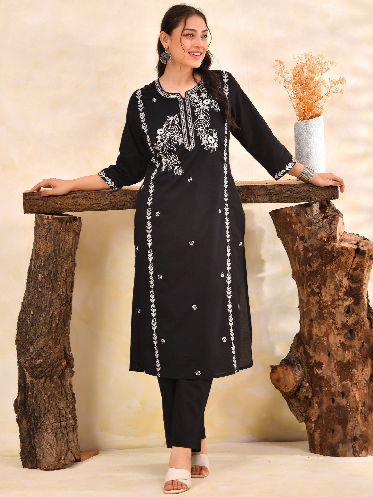 Embroidered Soft cotton Solid Straight Black Kurta