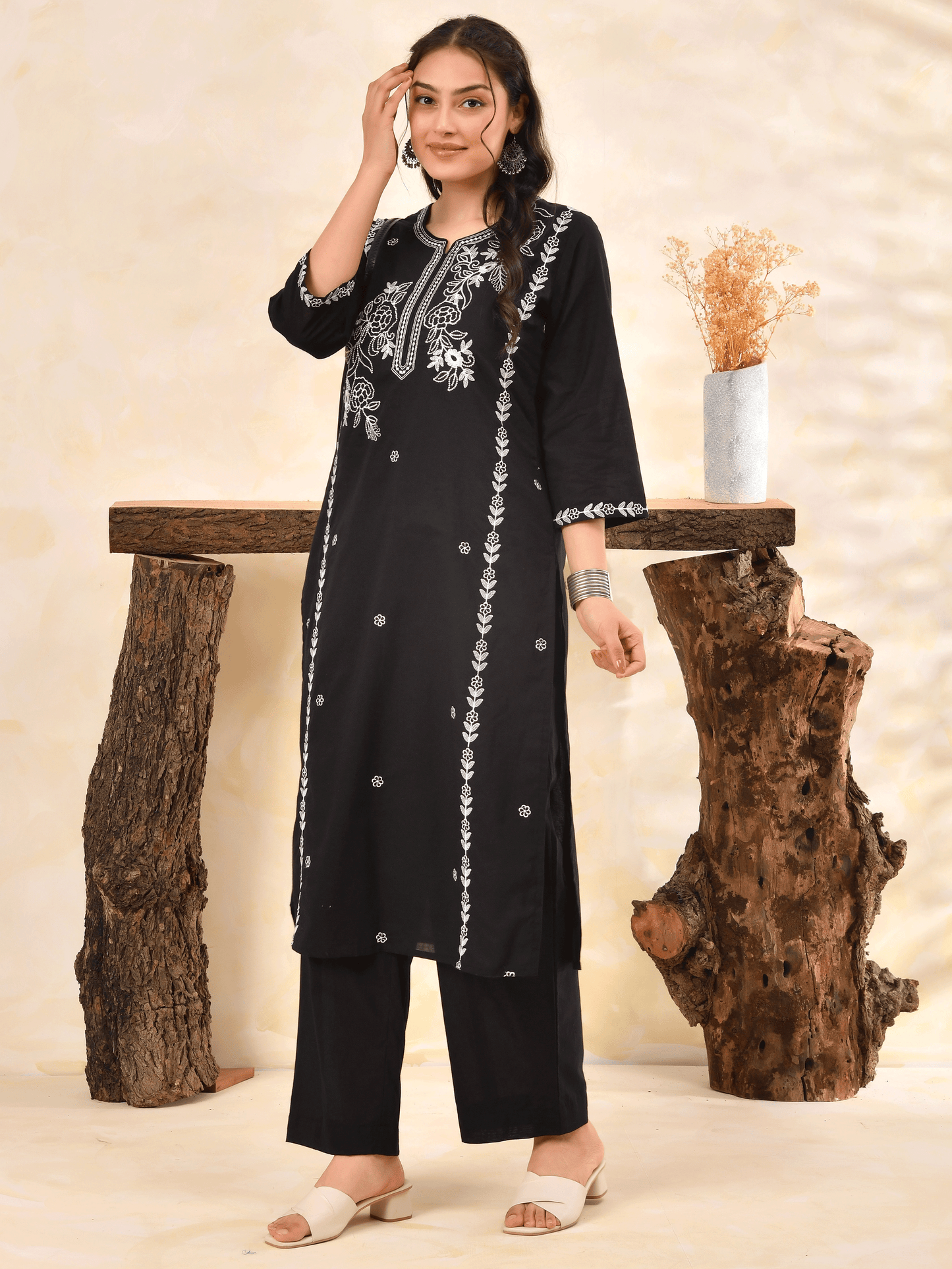 Embroidered Soft cotton Solid Straight Black Kurta