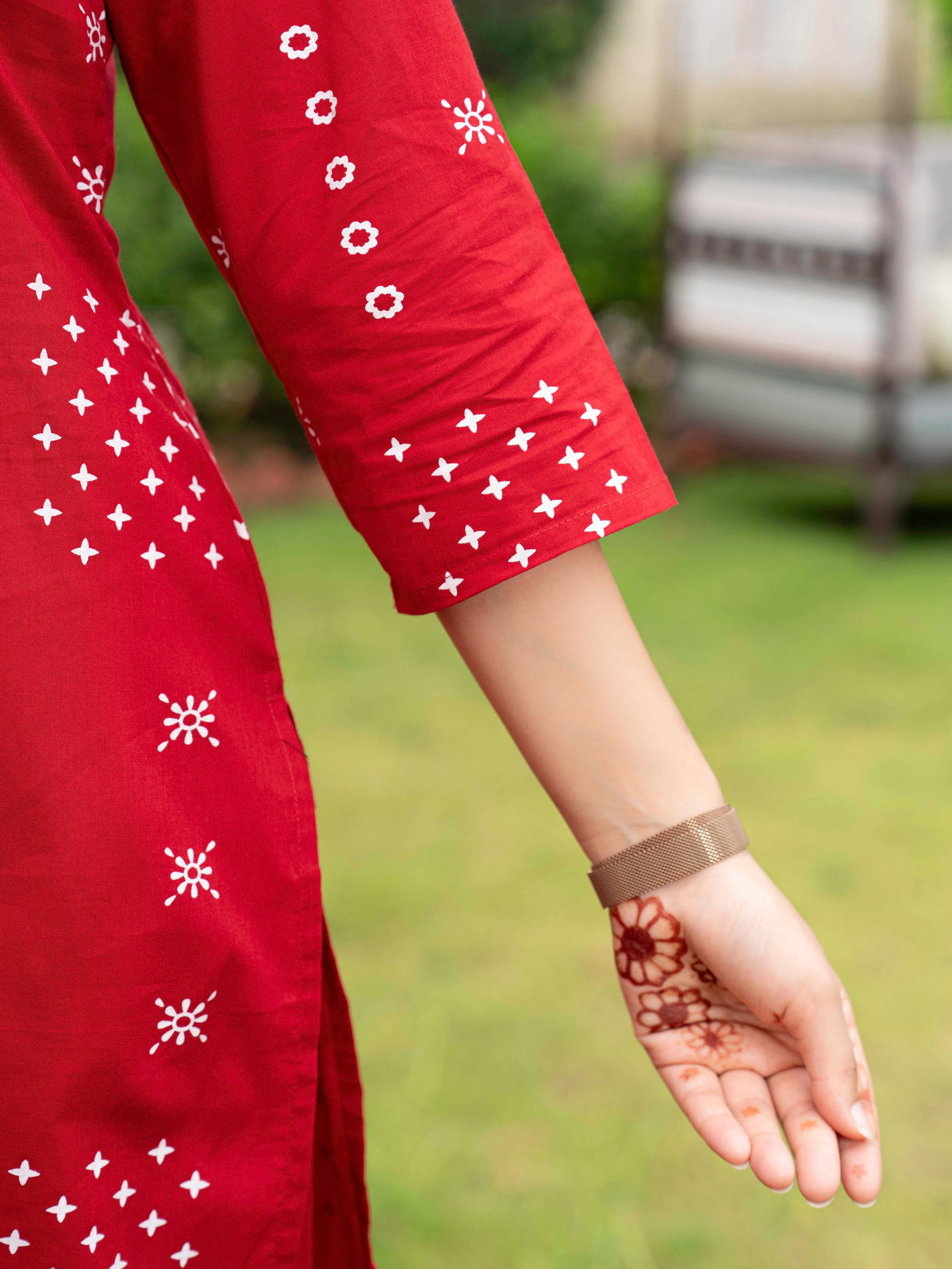 Soft Cotton Abstract Straight Red Kurta