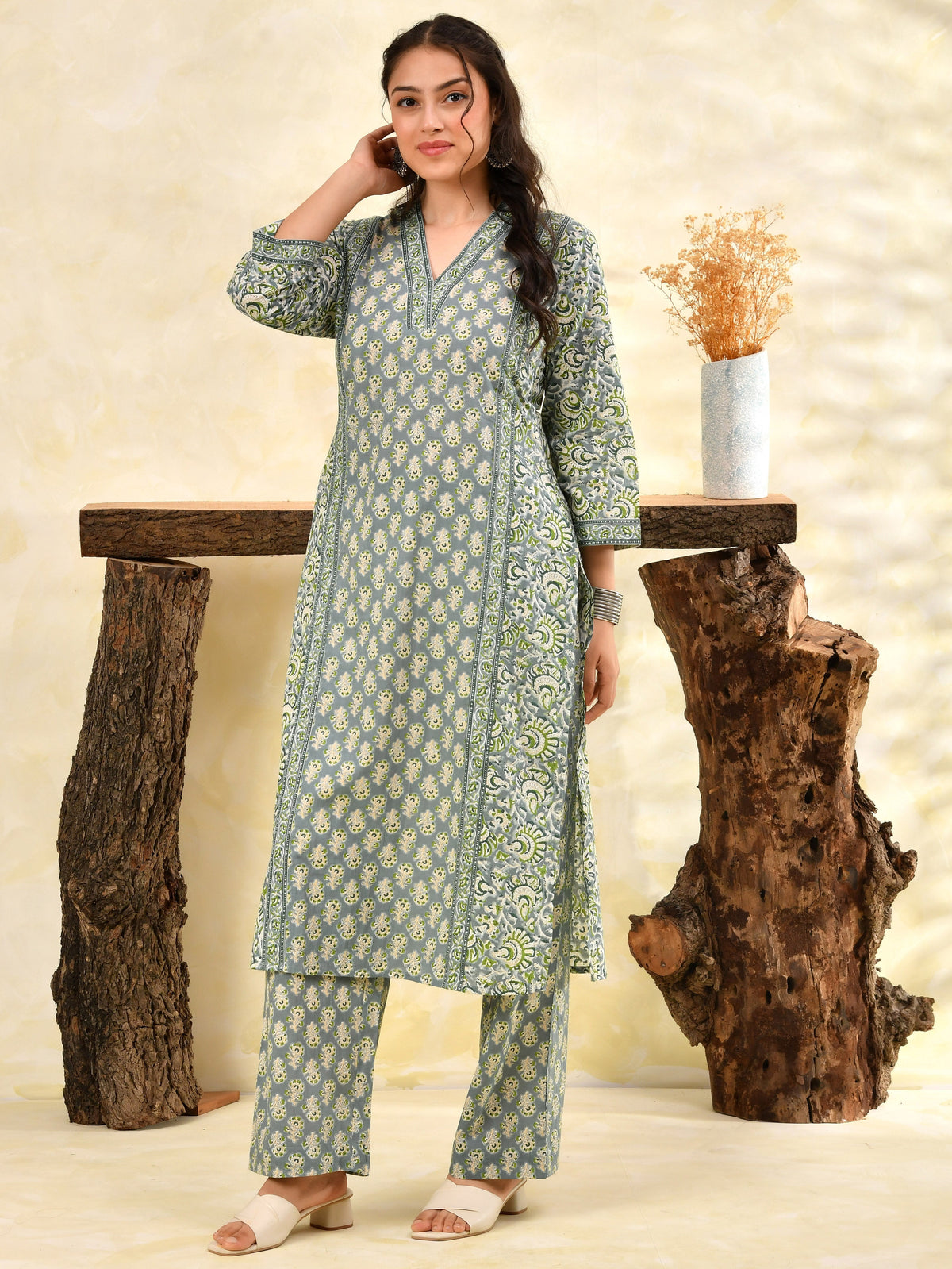 Soft cotton Floral Straight Green Kurta