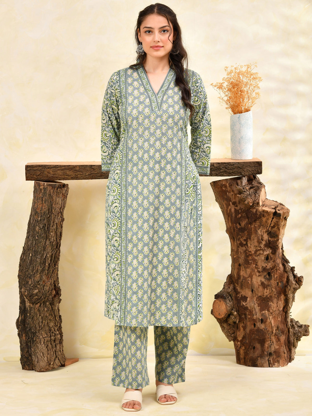 Soft cotton Floral Straight Green Kurta