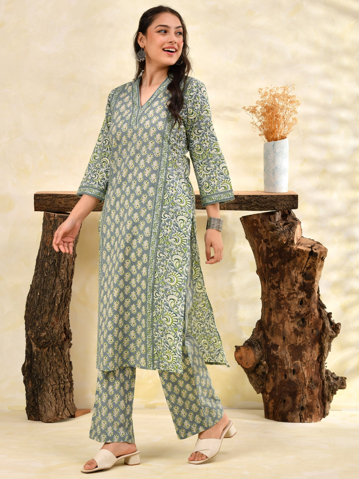 Soft cotton Floral Straight Green Kurta