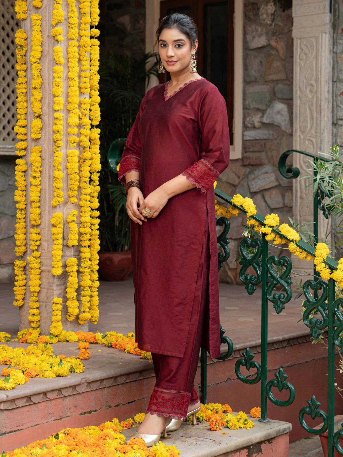 Embroidered Blended silk Solid Straight Maroon Kurta