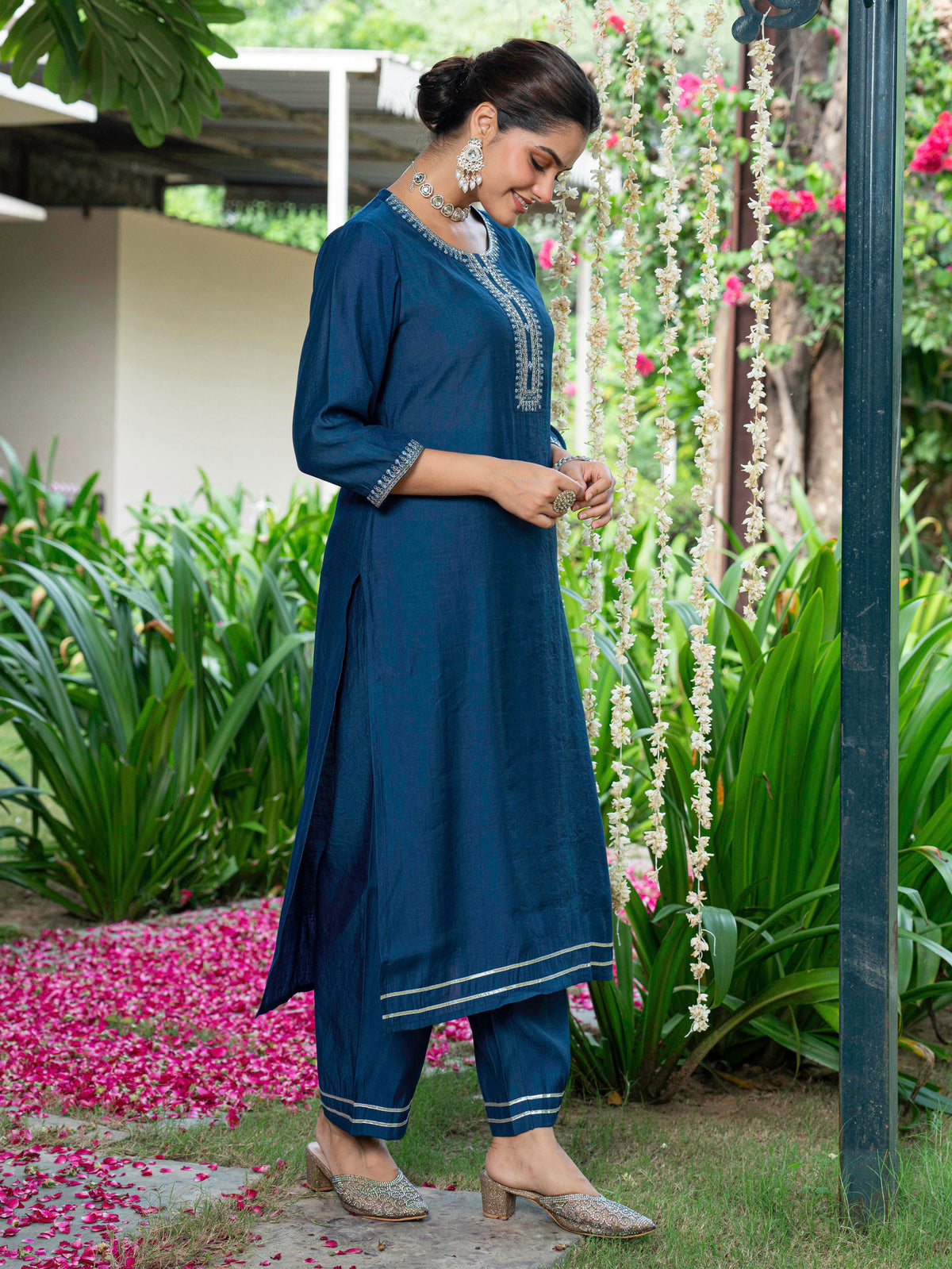 Embroidered Chanderi Solid Straight Blue Kurta