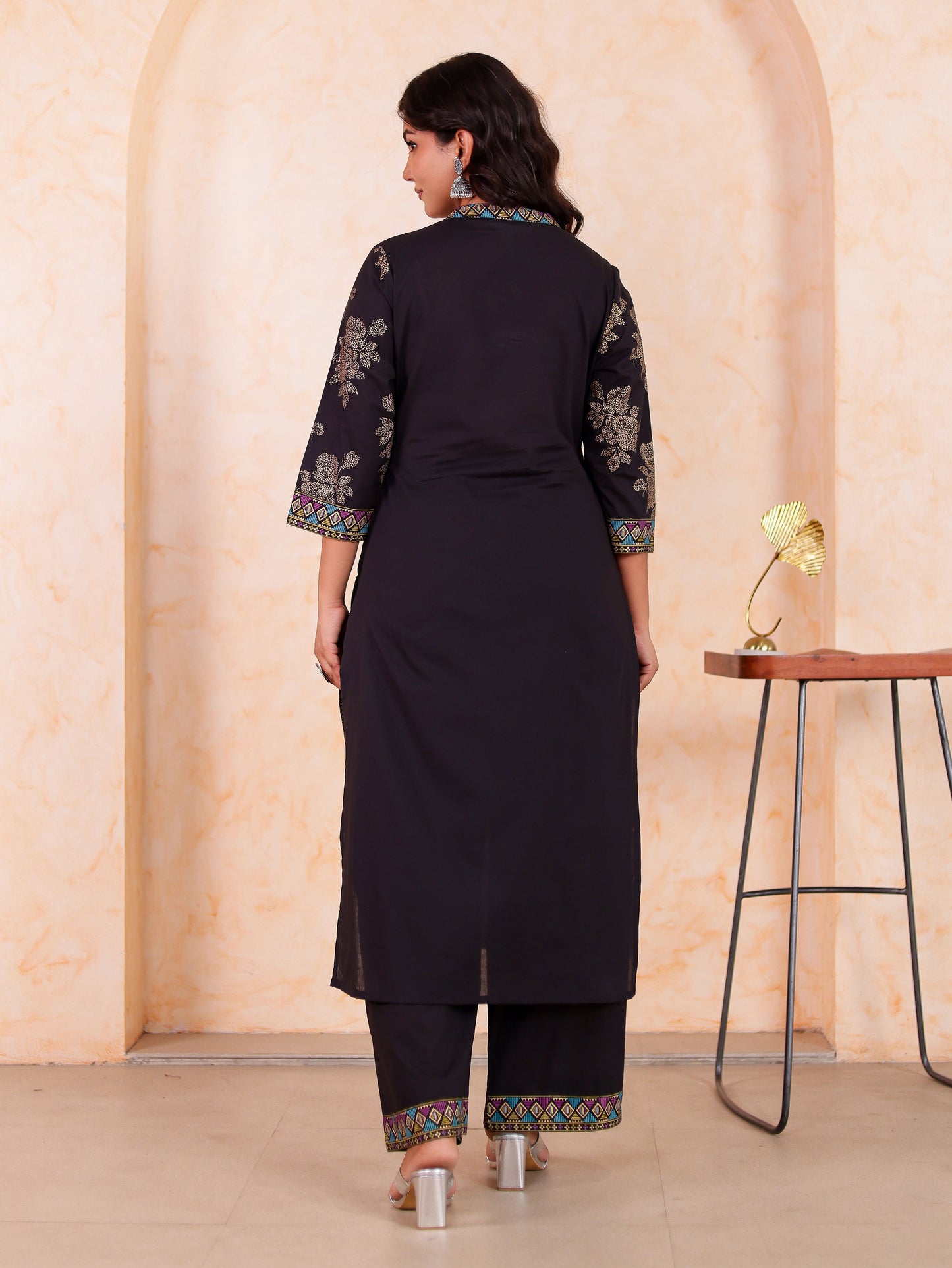 Embroidered Soft cotton Gold foil Straight Black Kurta